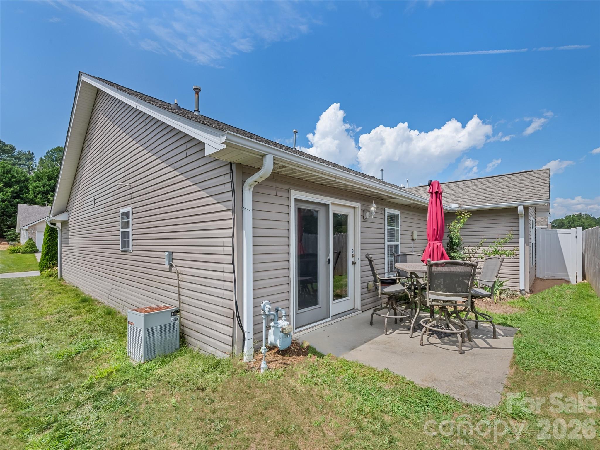 Condominium at 156 Chesire Way, Fletcher, photo 4 of 30