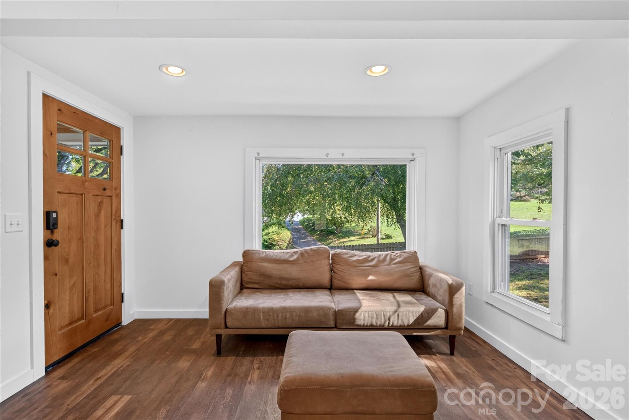 Single Family Residence at 39 Wyatt Street, Asheville, photo 13 of 34