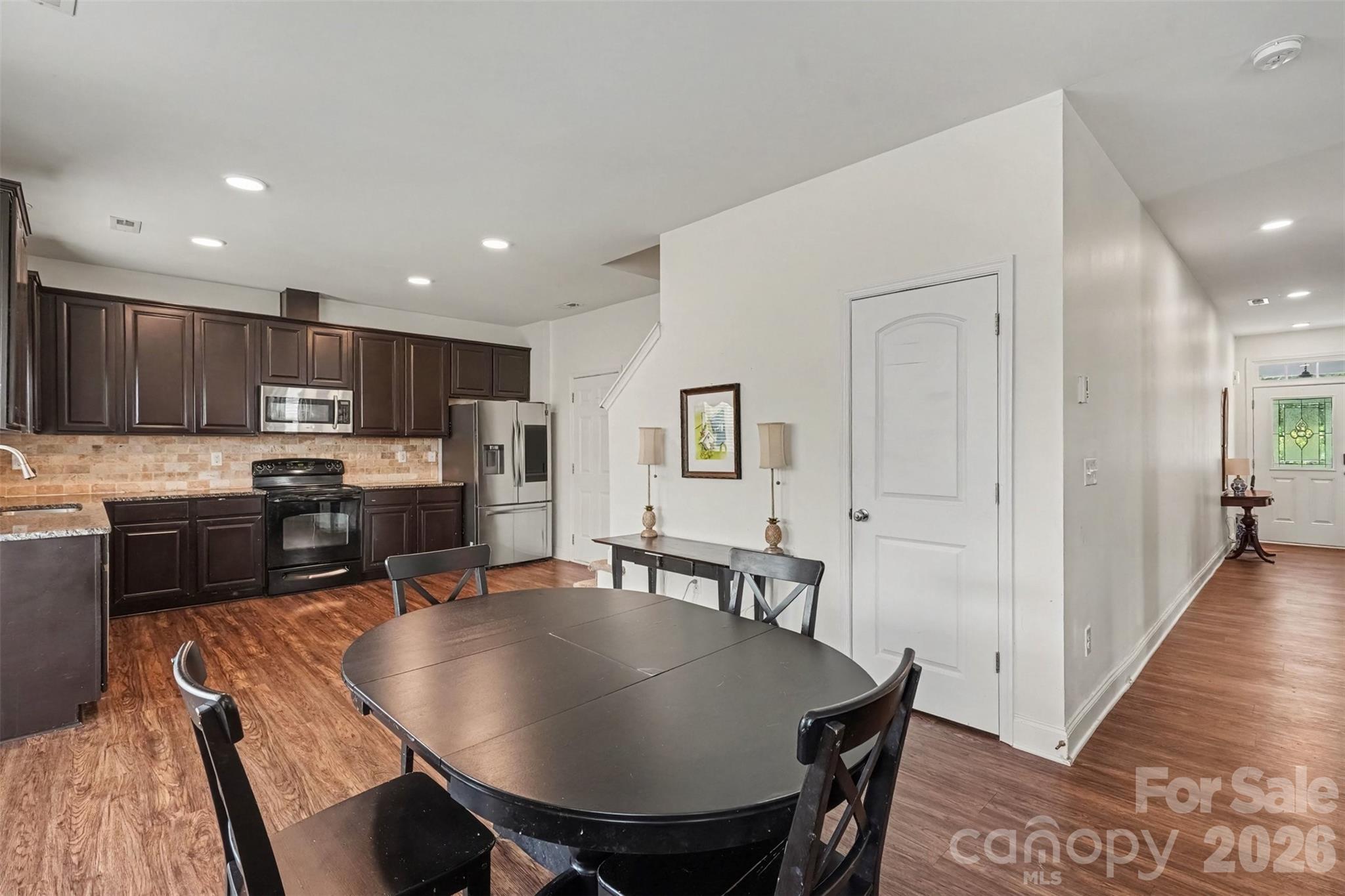 Single Family Residence at 3604 Exbury Gardens Drive, Waxhaw, photo 6 of 47