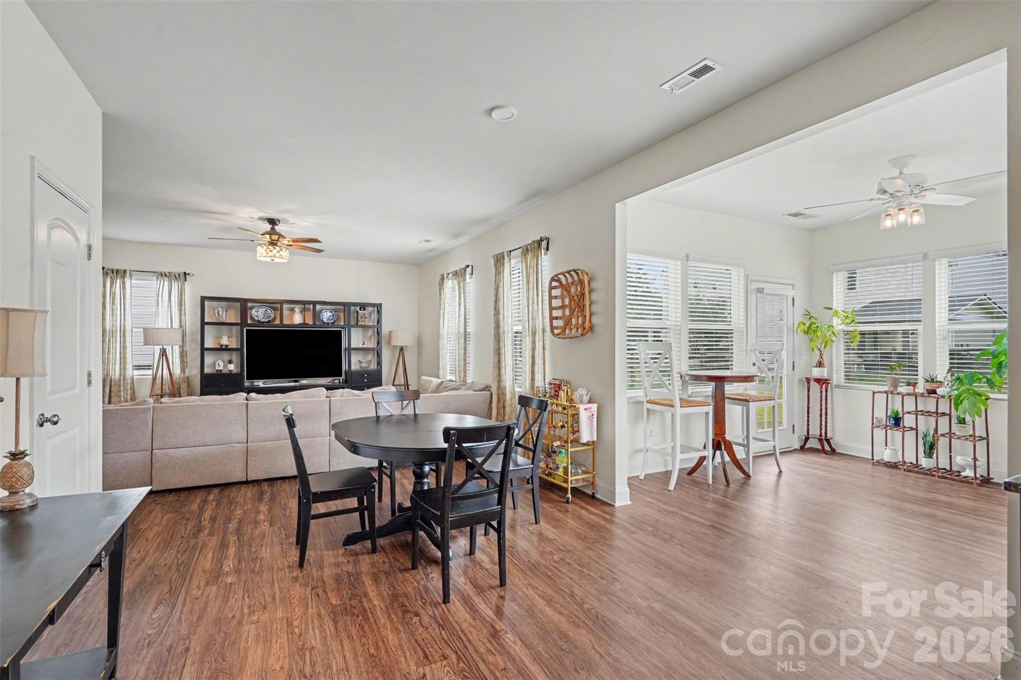 Single Family Residence at 3604 Exbury Gardens Drive, Waxhaw, photo 7 of 47