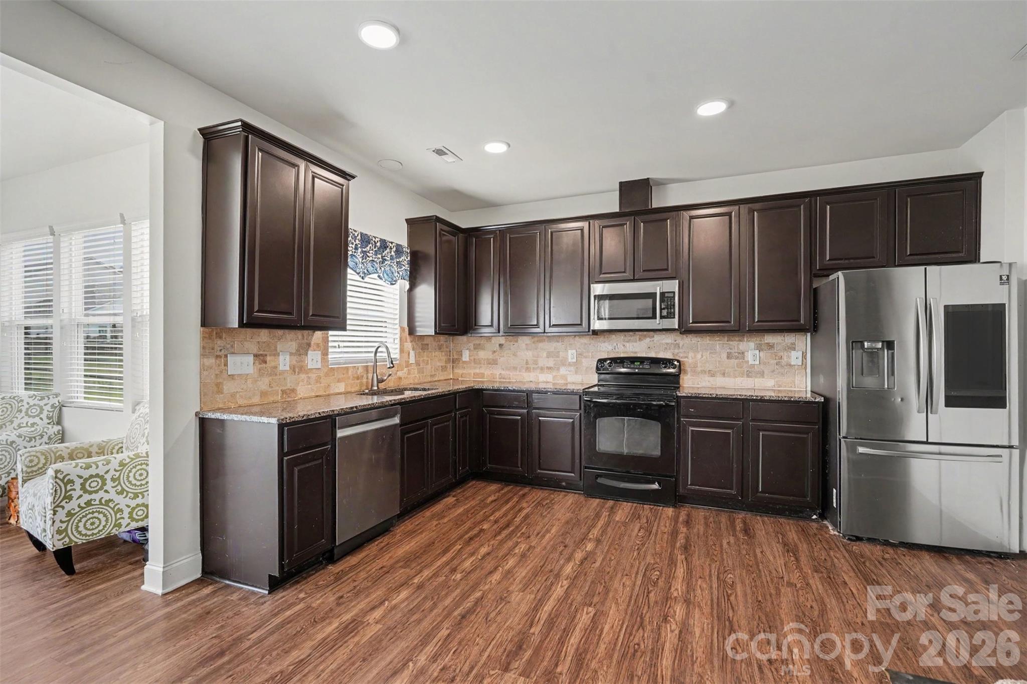 Single Family Residence at 3604 Exbury Gardens Drive, Waxhaw, photo 11 of 47