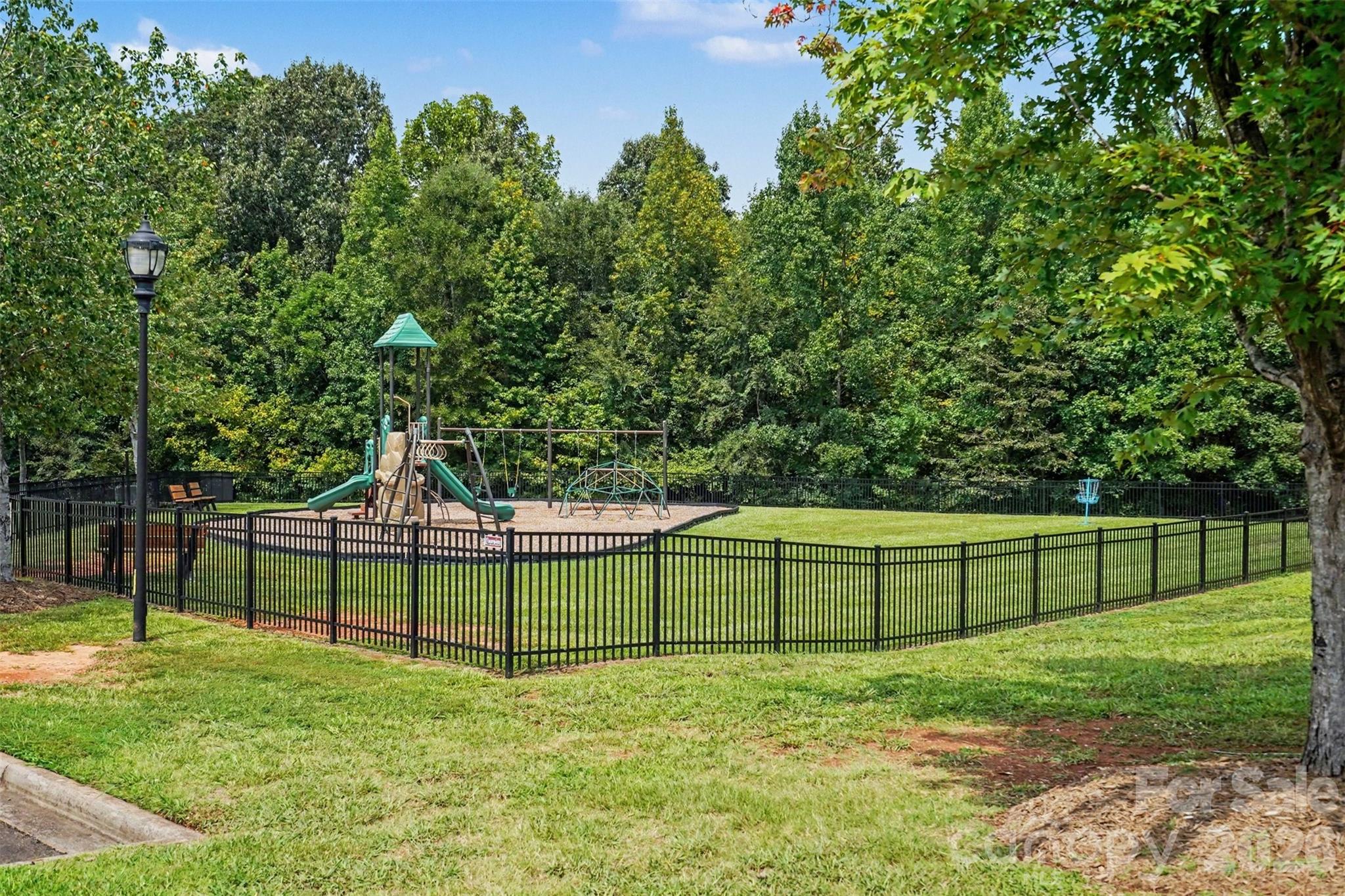 Single Family Residence at 3604 Exbury Gardens Drive, Waxhaw, photo 47 of 47