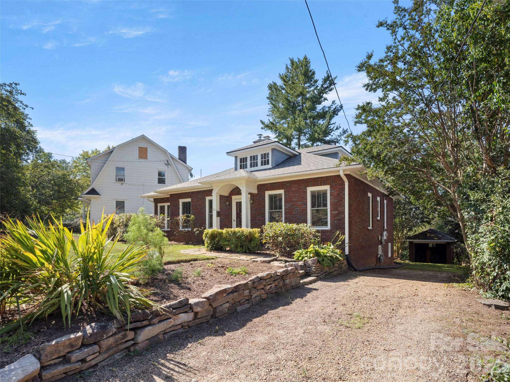 Single Family Residence at 65 Longview Road, Asheville, photo 3 of 25