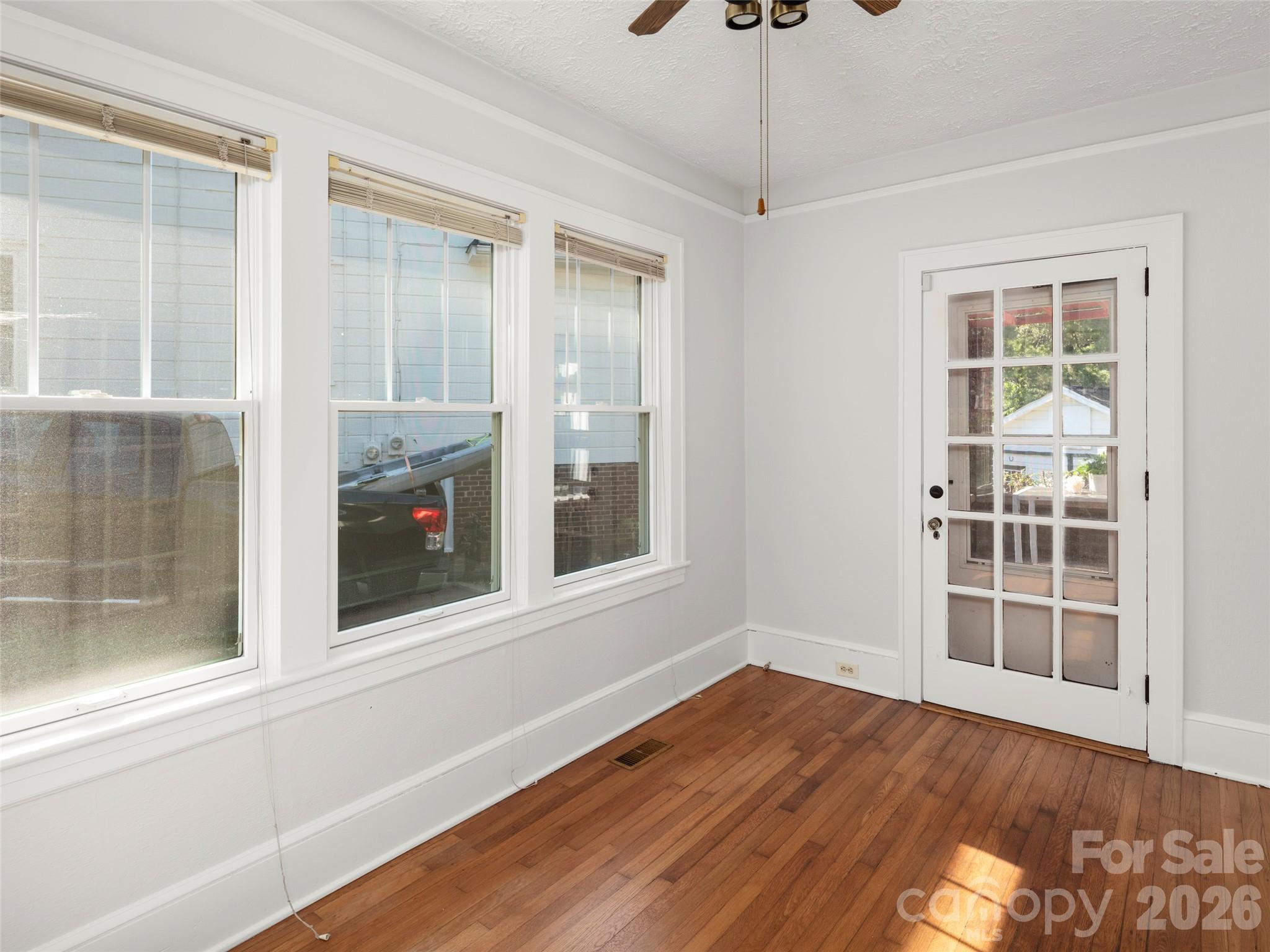 Single Family Residence at 65 Longview Road, Asheville, photo 8 of 25