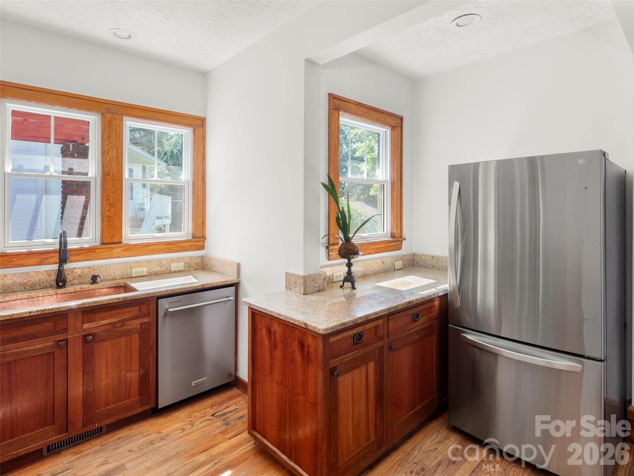 Single Family Residence at 65 Longview Road, Asheville, photo 17 of 25