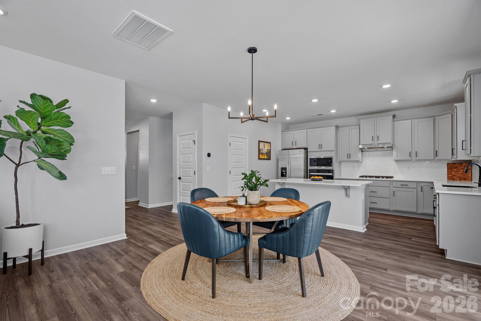 Single Family Residence at 14024 Fairy Tale Court, Huntersville, photo 17 of 48