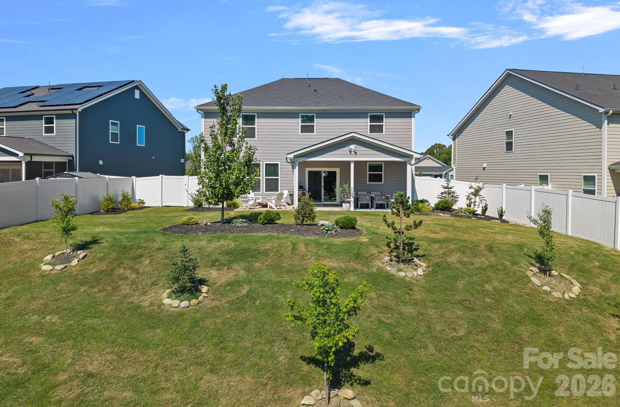 Single Family Residence at 14024 Fairy Tale Court, Huntersville, photo 25 of 48