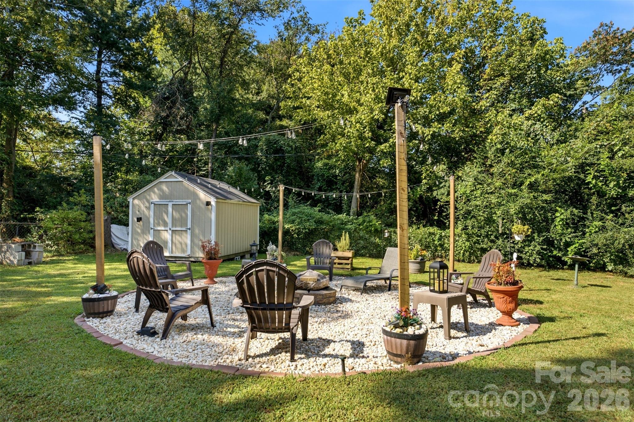 Single Family Residence at 19213 Carter Circle, Cornelius, photo 15 of 21