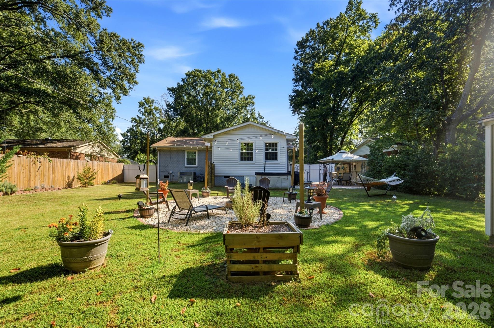 Single Family Residence at 19213 Carter Circle, Cornelius, photo 20 of 21