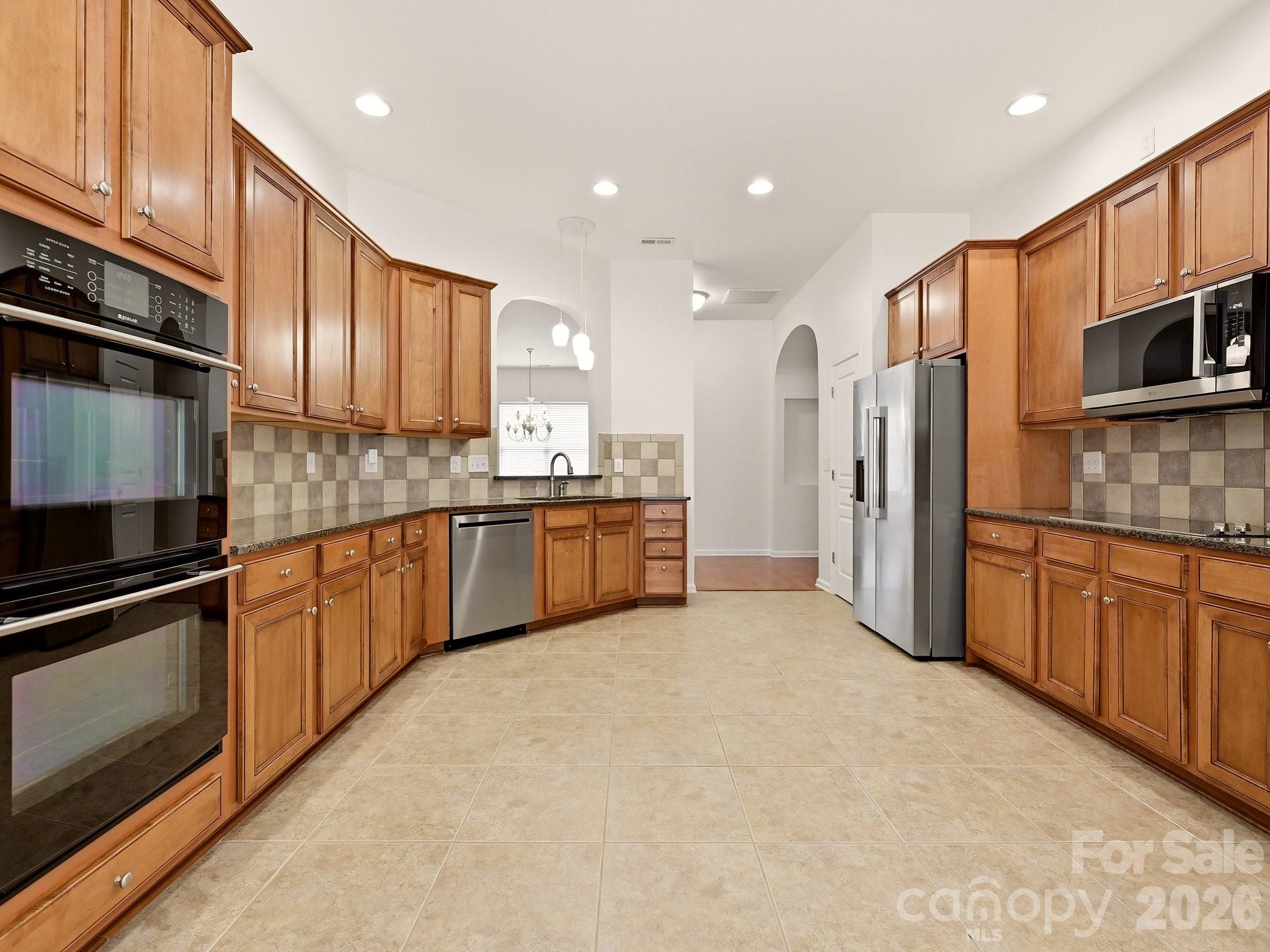 Single Family Residence at 1021 Knob Creek Lane, Tega Cay, photo 10 of 35
