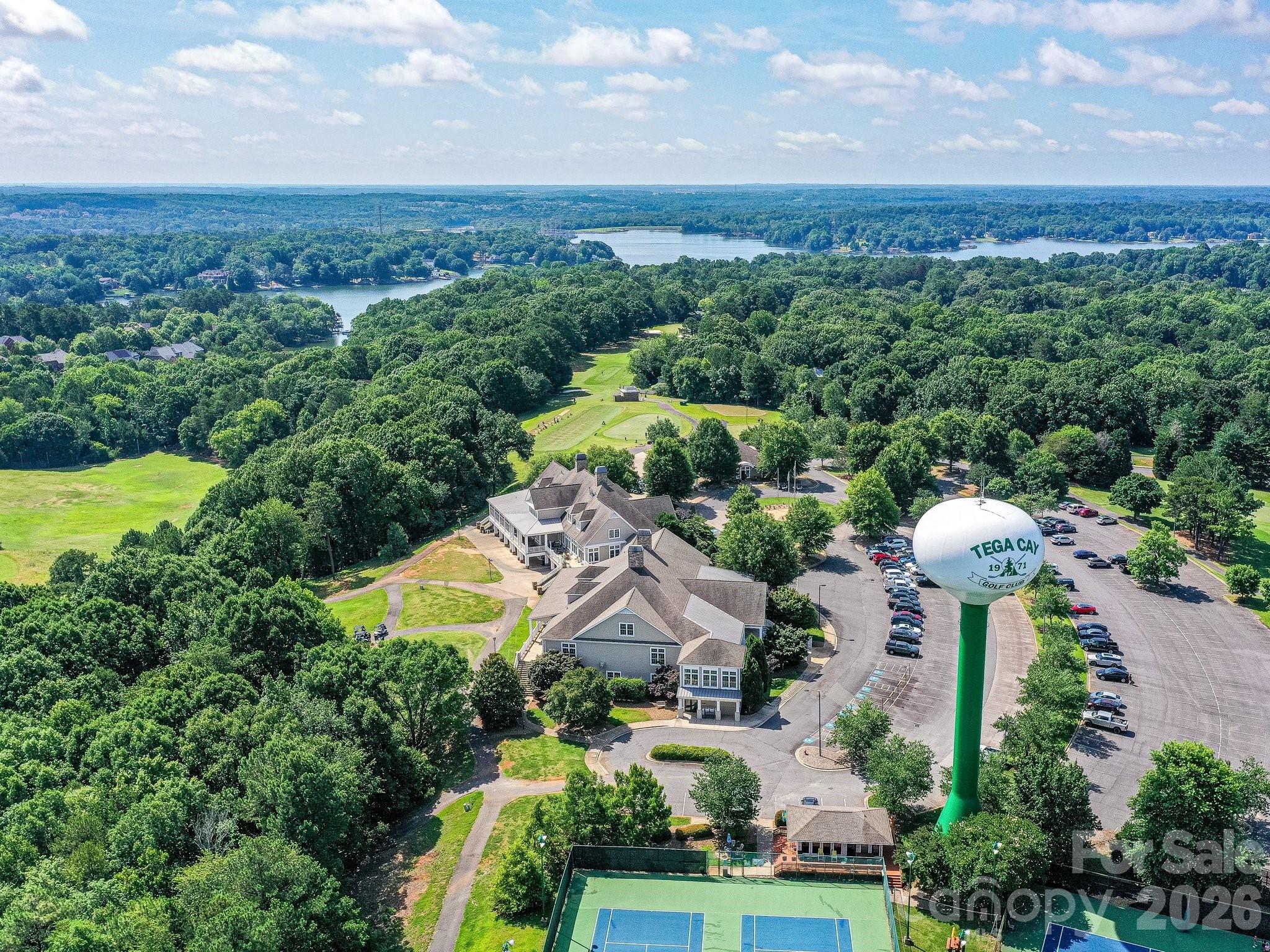 Single Family Residence at 1021 Knob Creek Lane, Tega Cay, photo 27 of 35