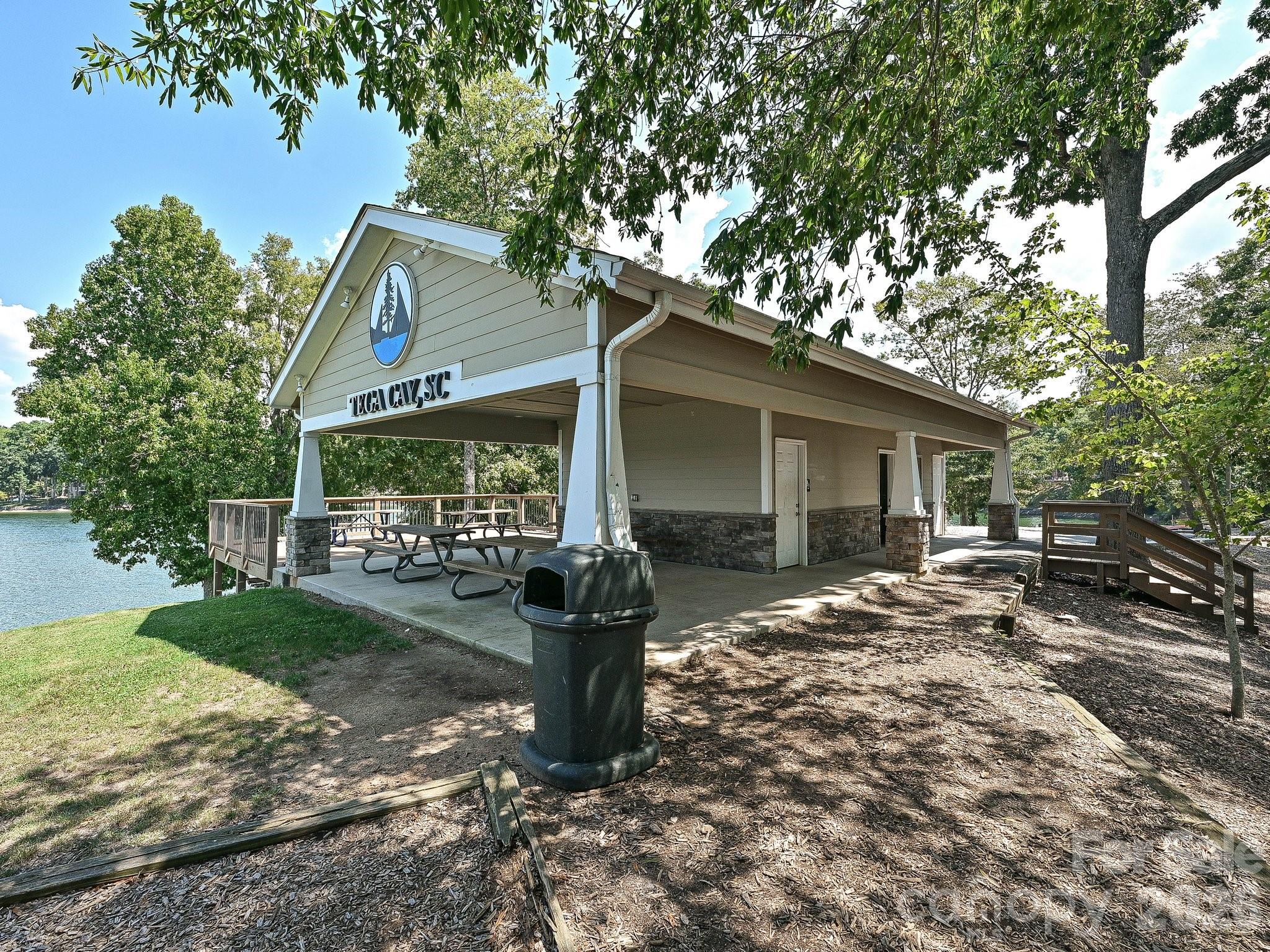 Single Family Residence at 1021 Knob Creek Lane, Tega Cay, photo 33 of 35
