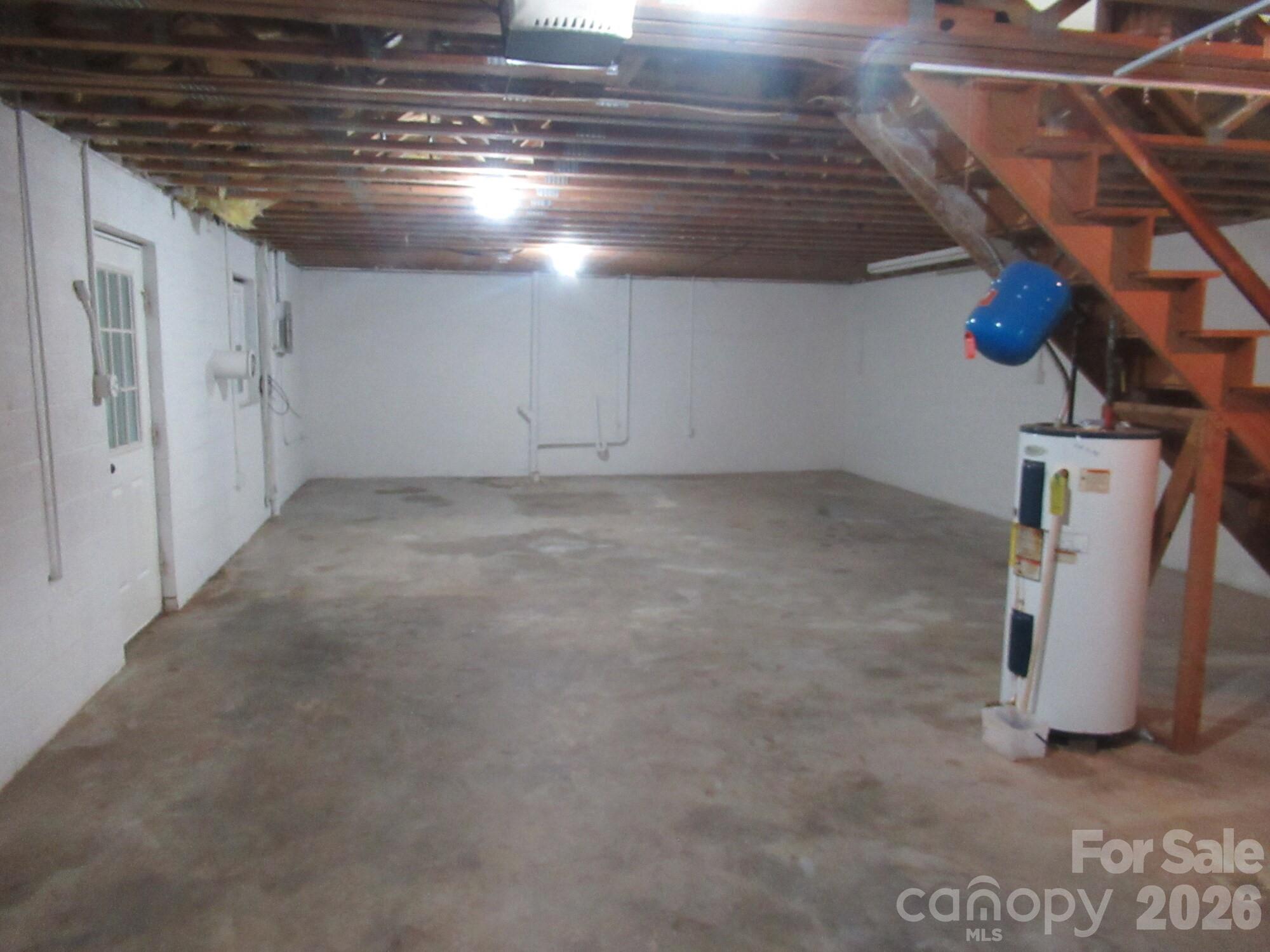 Basement - 1809 S Industrial Park Road, Lincolnton
