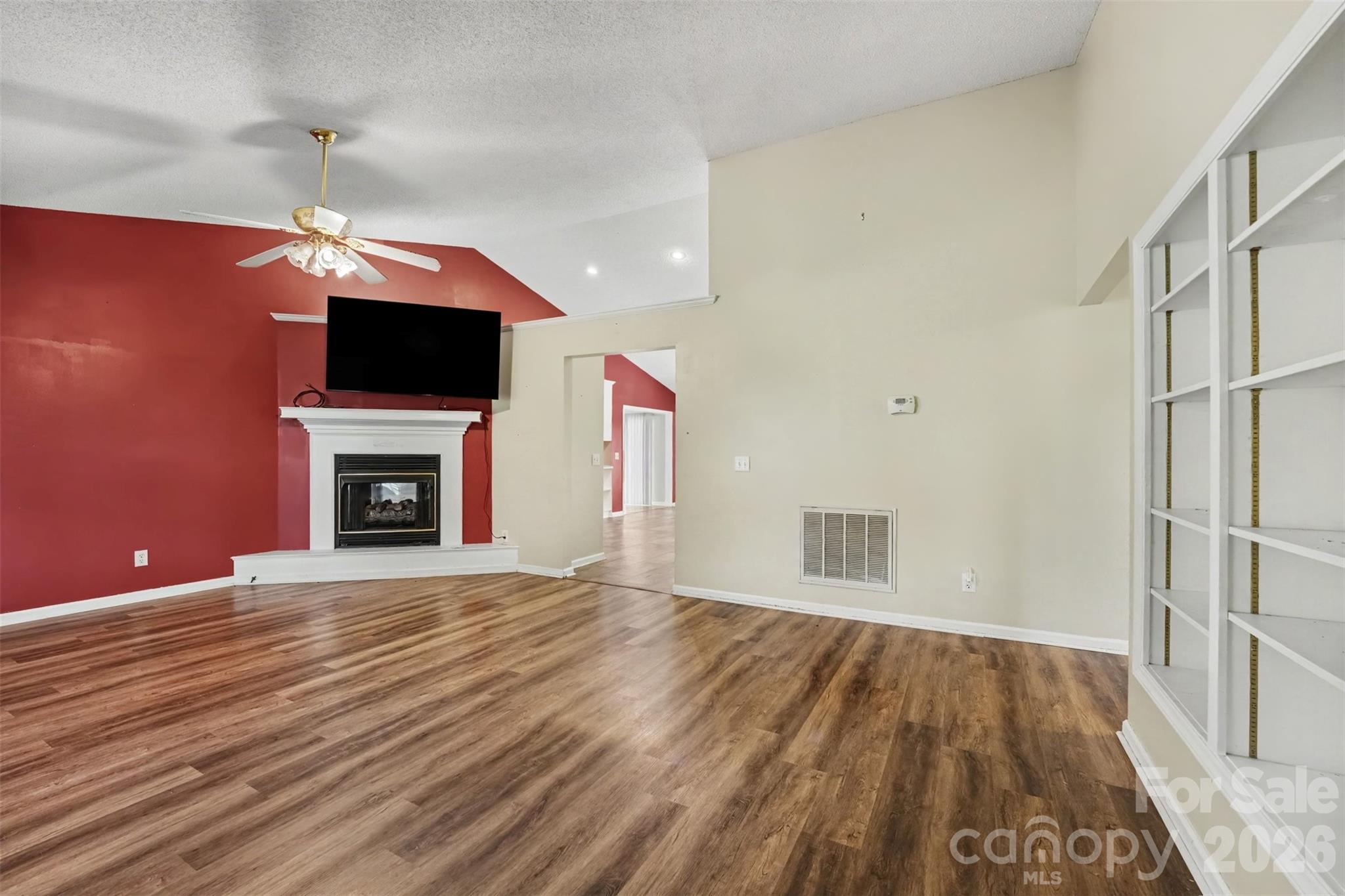 Single Family Residence at 171 Bevis Lane, Statesville, photo 4 of 32