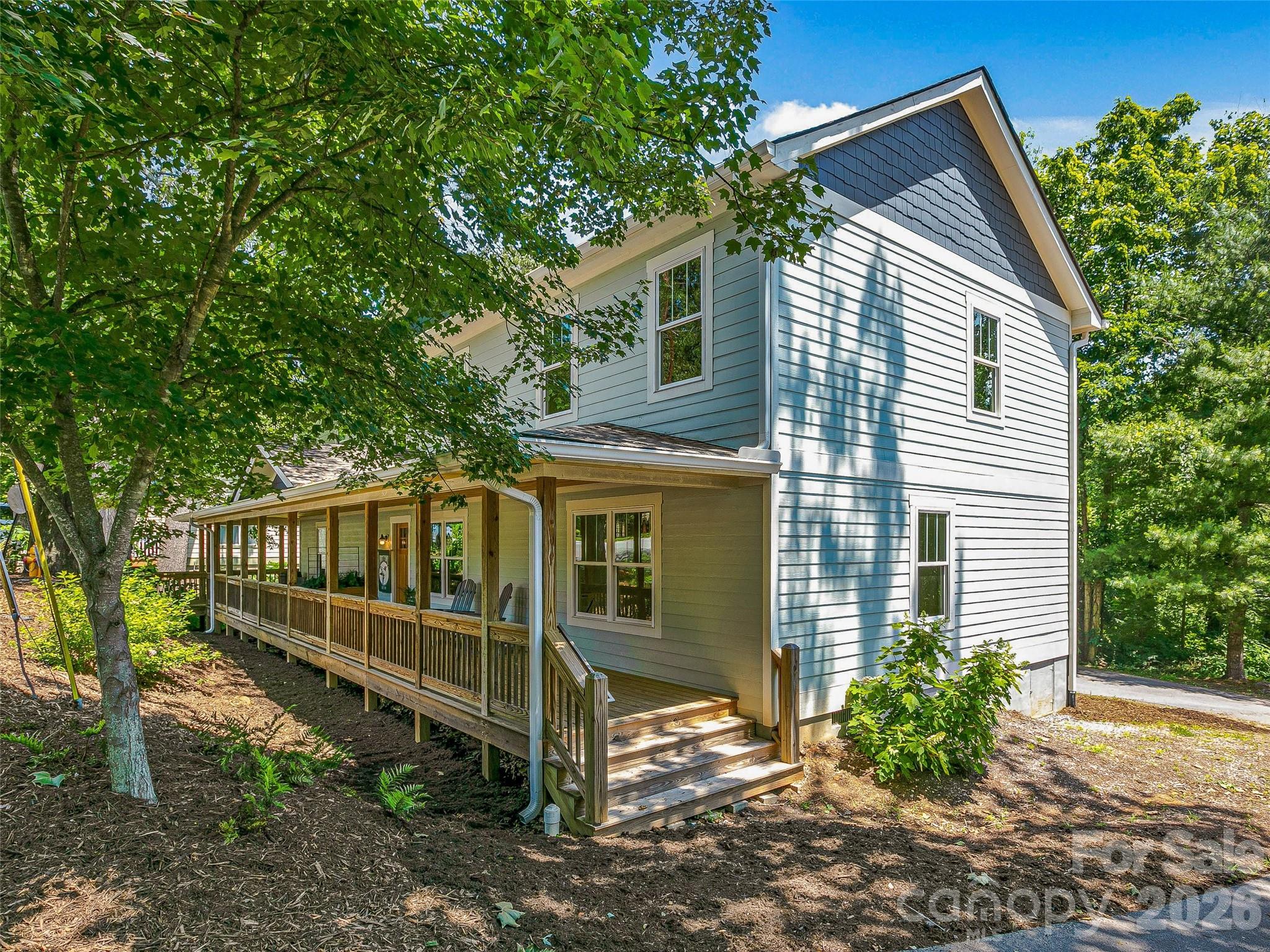 Condominium at 141 Courtland Avenue, Asheville, photo 2 of 44