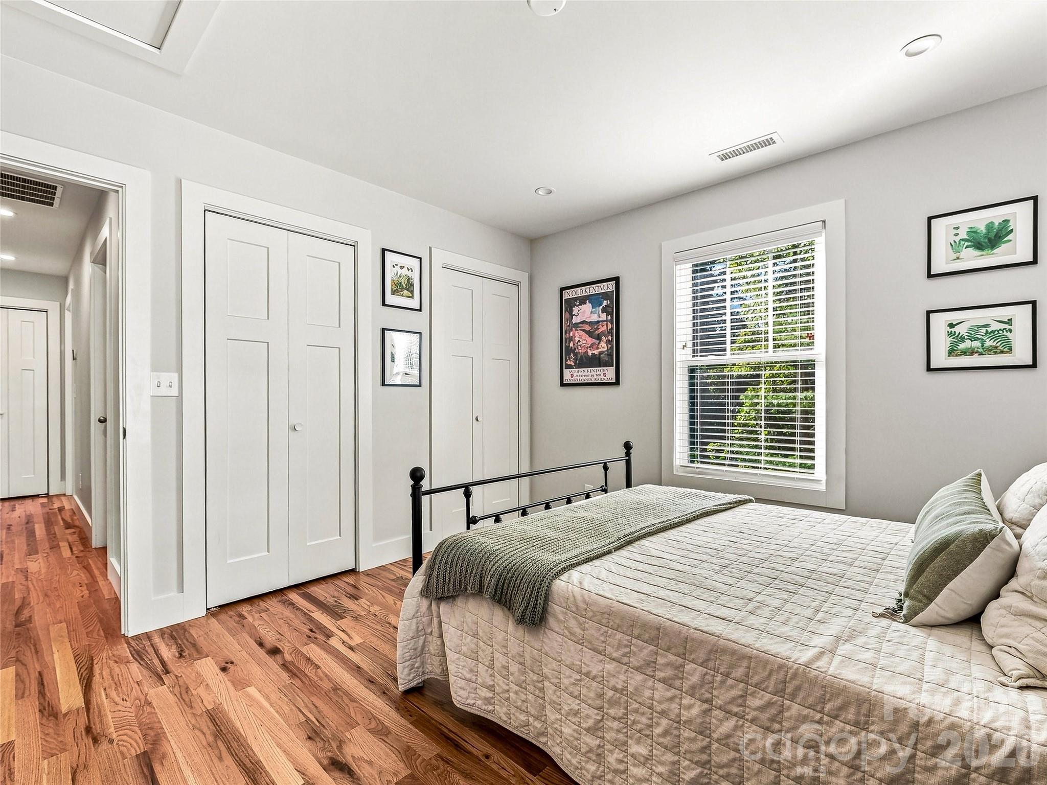 Condominium at 141 Courtland Avenue, Asheville, photo 26 of 44