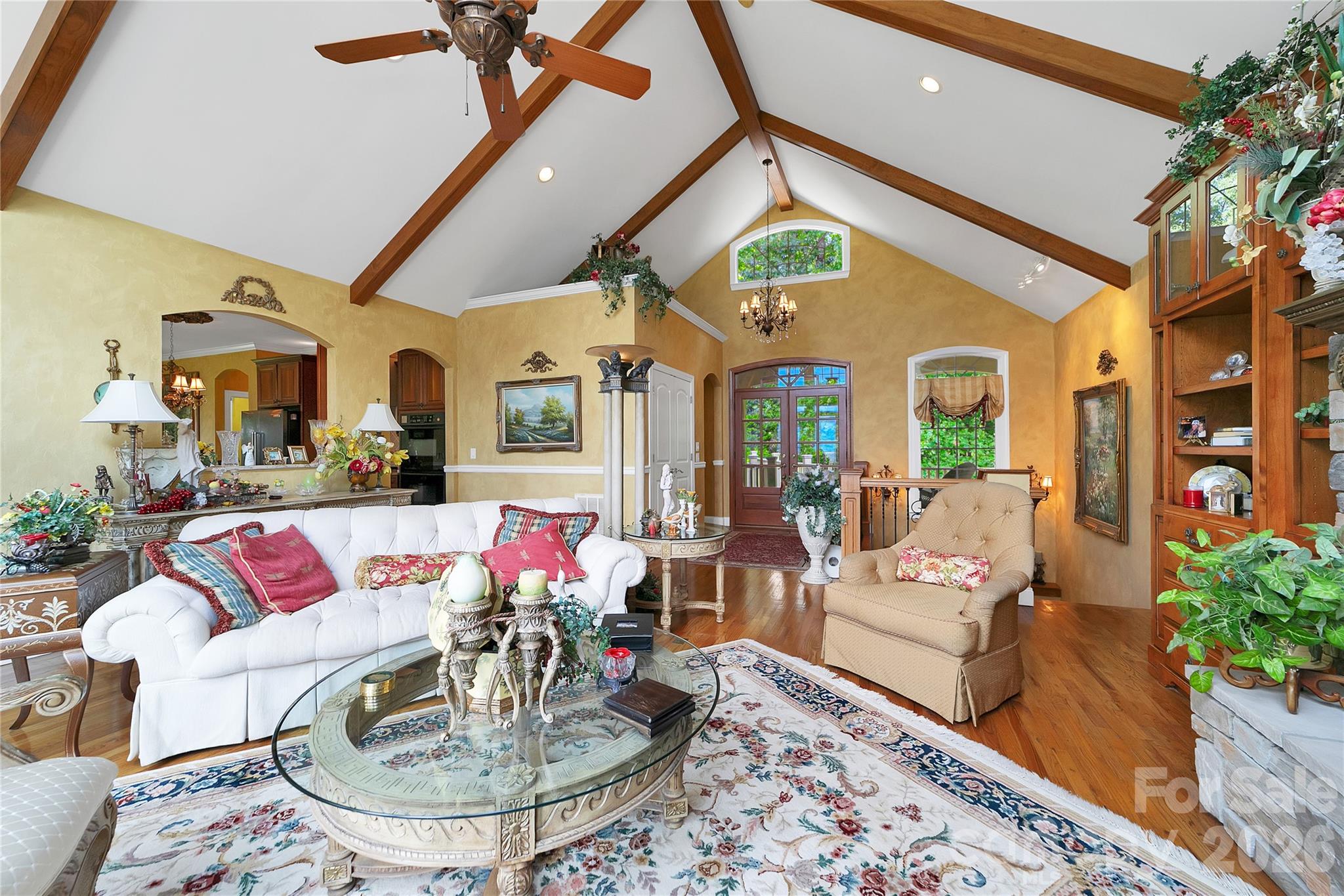 Great room facing entry - 303 Wodigeasgohi Drive, Brevard