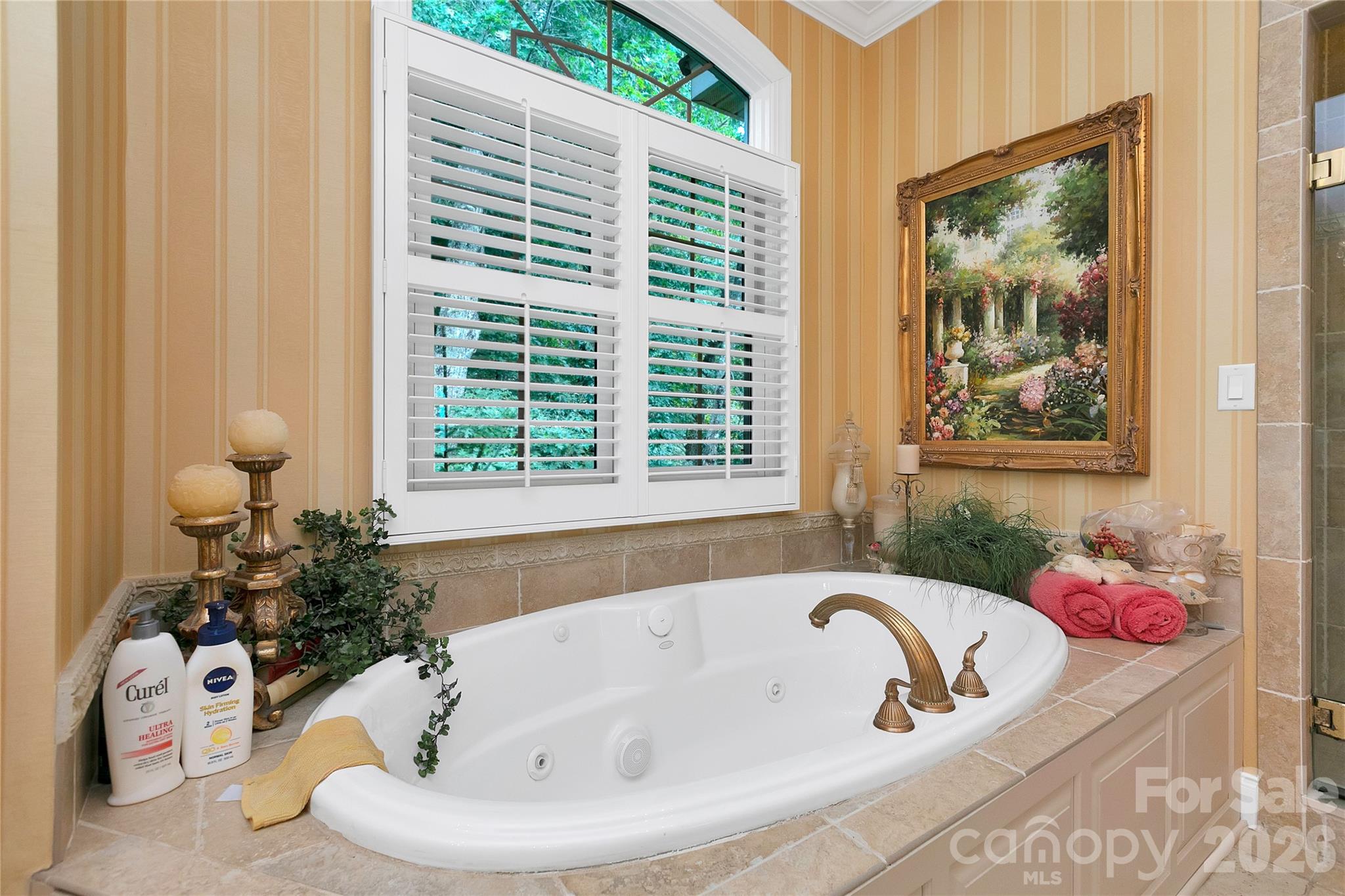 Single Family Residence at 303 Wodigeasgohi Drive, Brevard, photo 16 of 29