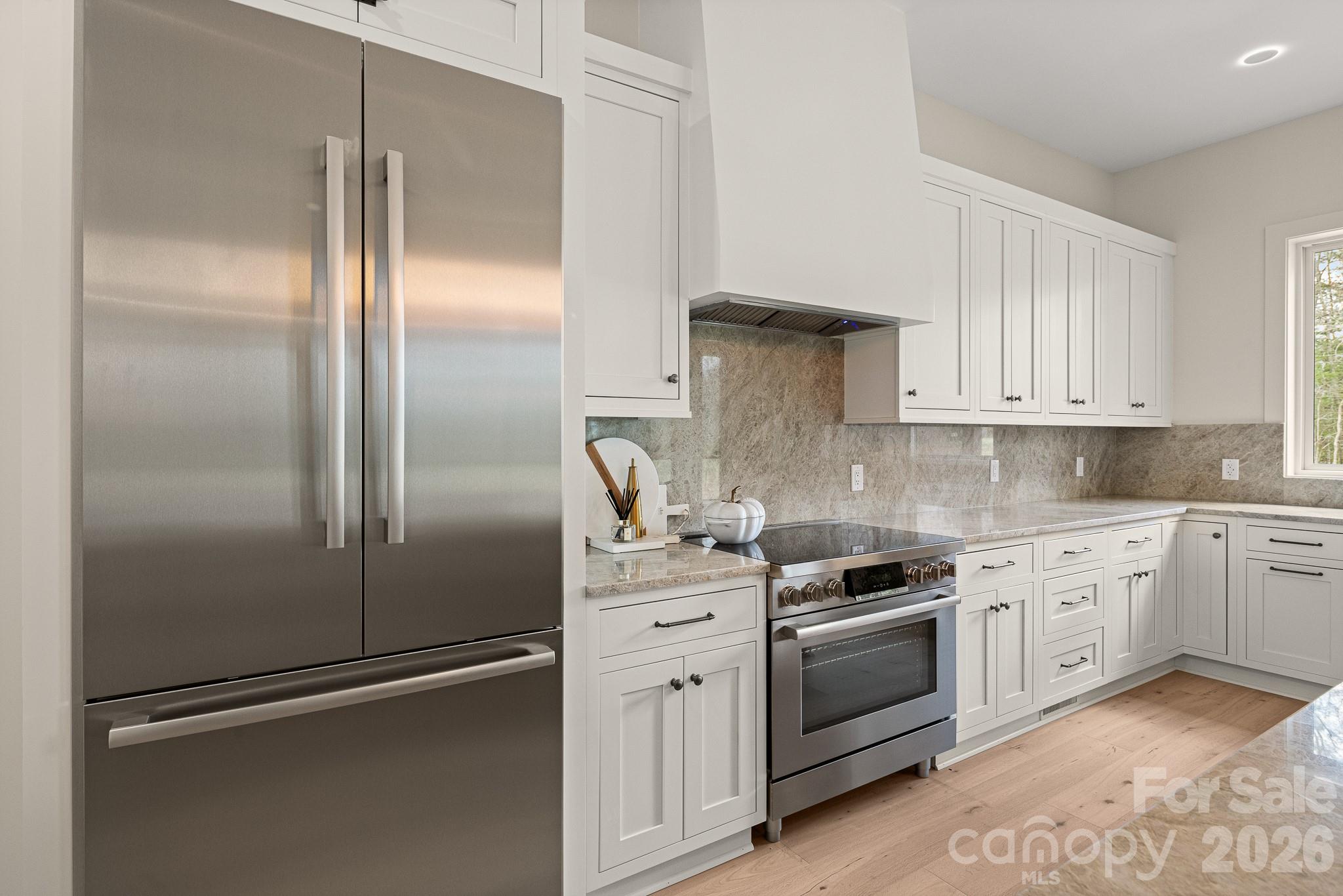 Single Family Residence at 144 Golden Pasture Drive, Fletcher, photo 11 of 43