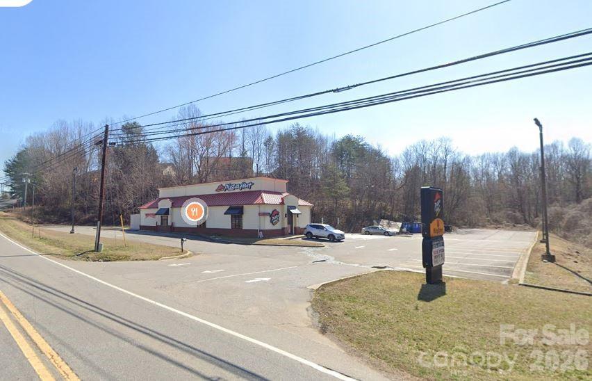 pizza hut - 1227 US 70 Highway W, Valdese