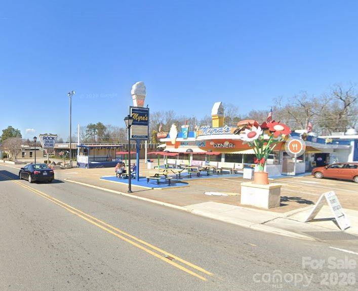 valdese down town - 1227 US 70 Highway W, Valdese