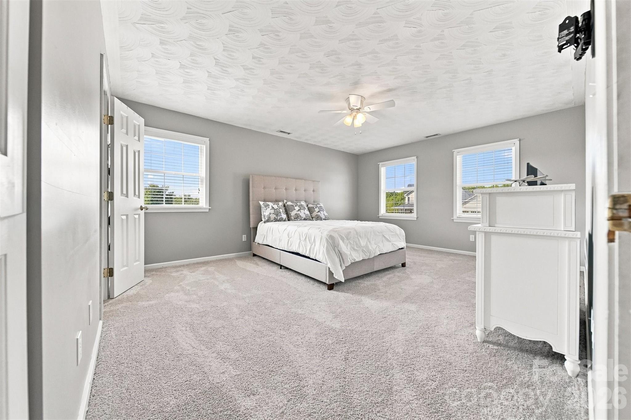 very large bedroom on 2nd floor - 4948 Betty Drive NE, Hickory