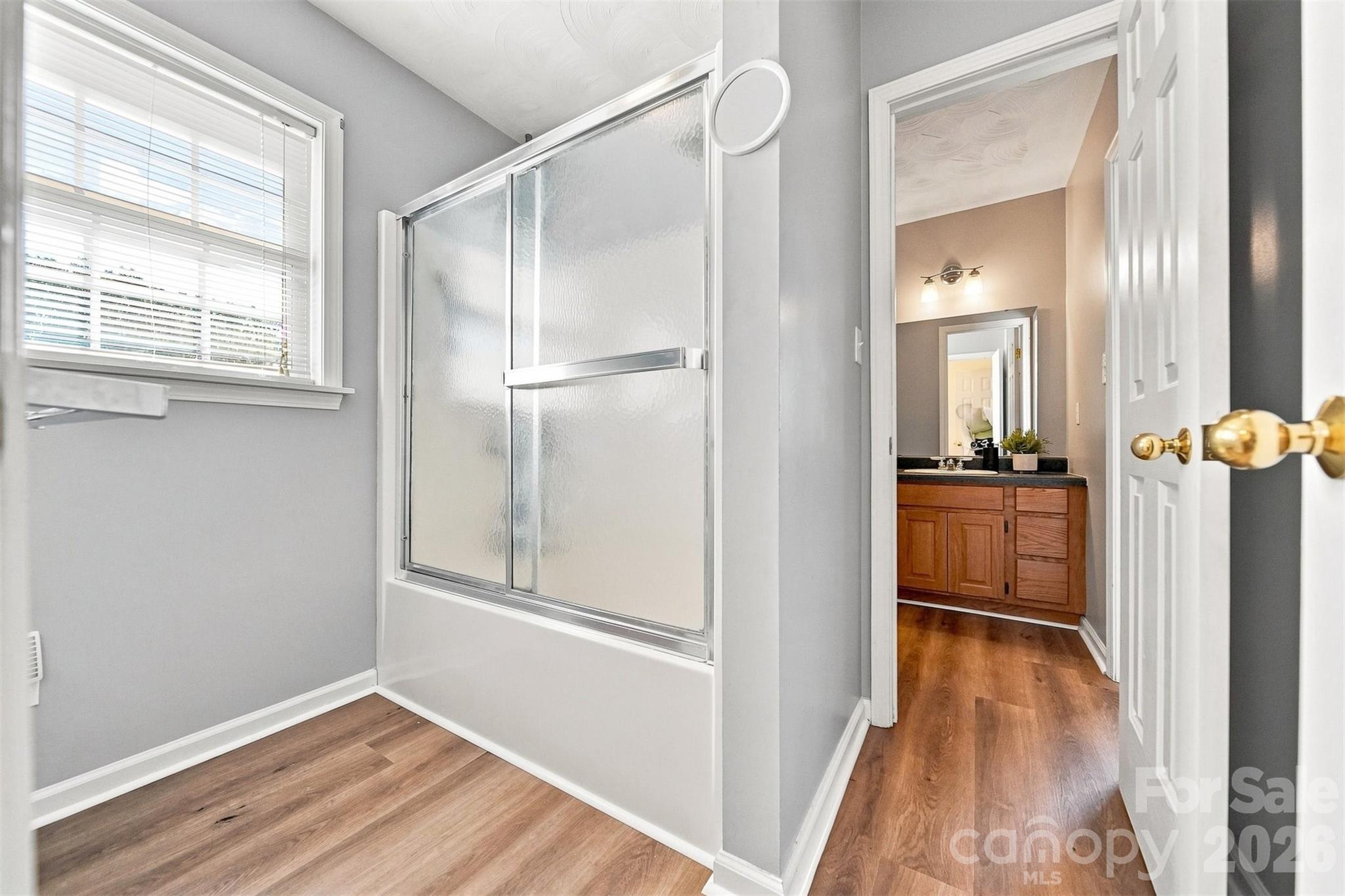shared full bath on 2nd floor - 4948 Betty Drive NE, Hickory