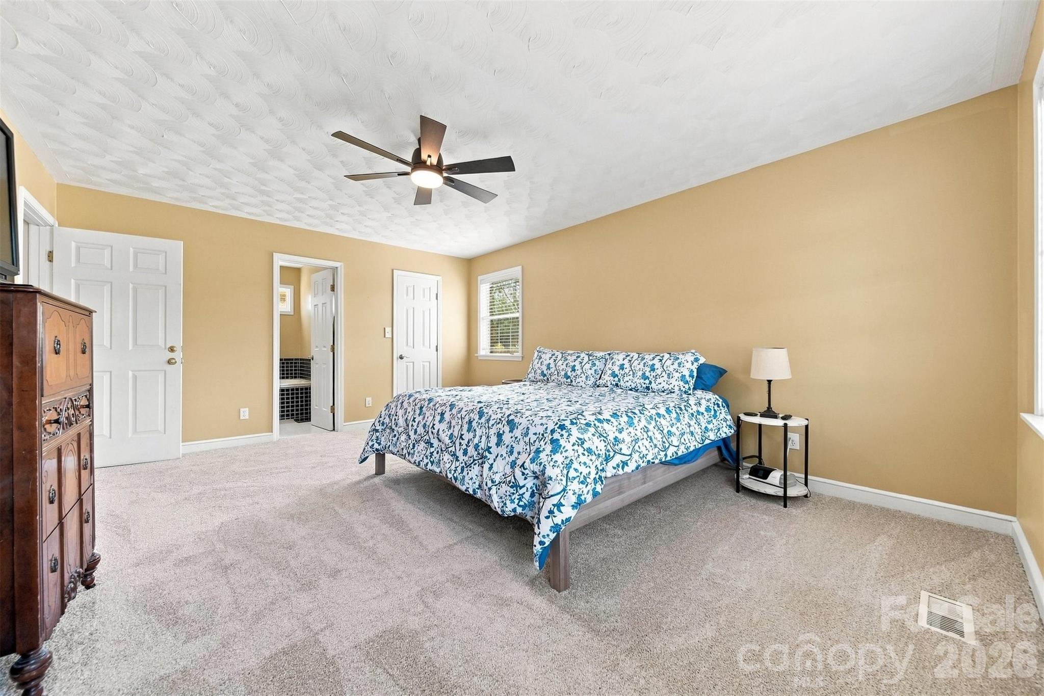 Single Family Residence at 4948 Betty Drive NE, Hickory, photo 17 of 47
