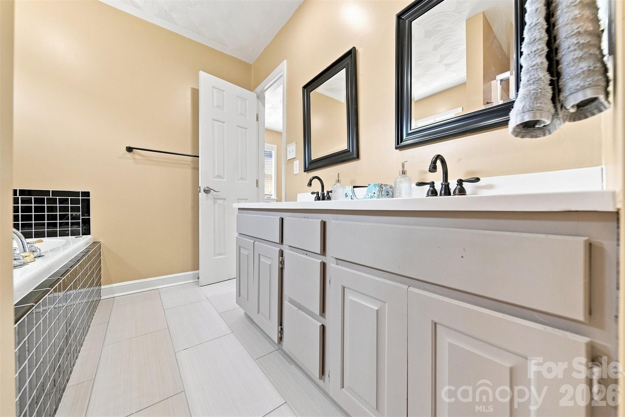 primary bath on main - 4948 Betty Drive NE, Hickory