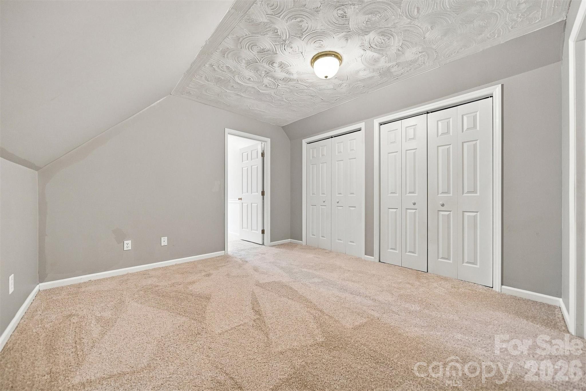flex room on 2nd floor - 4948 Betty Drive NE, Hickory