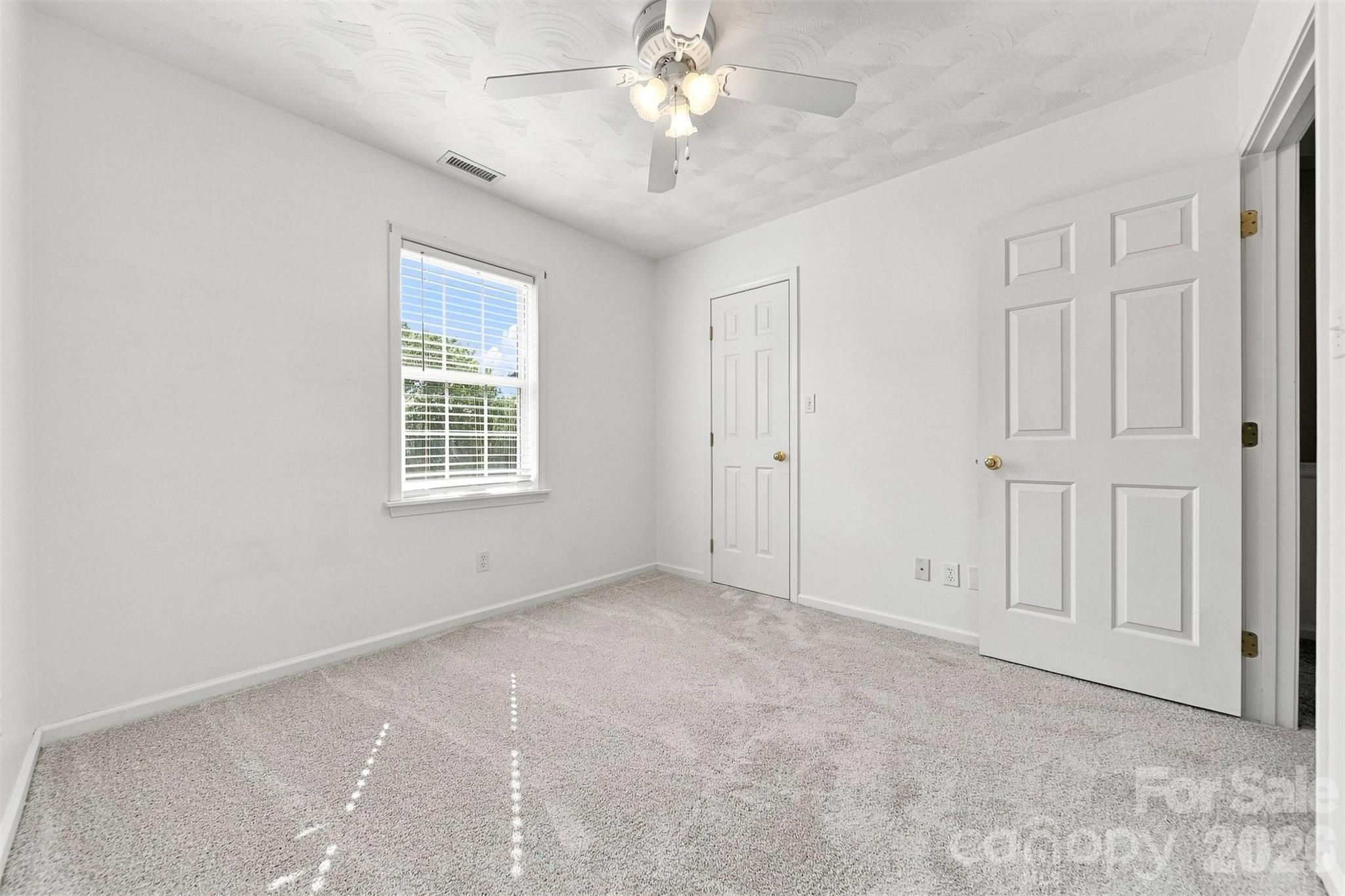 2nd bedroom on 2nd floor - 4948 Betty Drive NE, Hickory