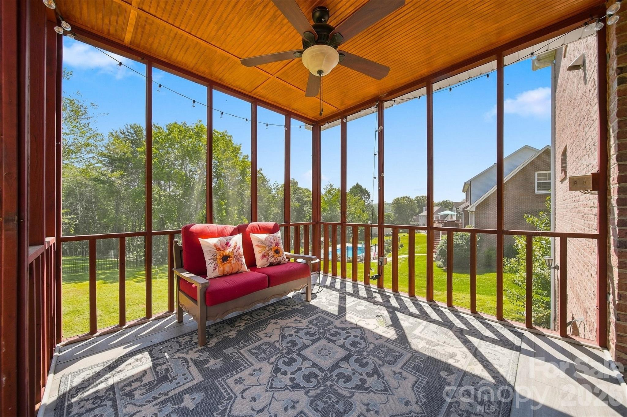 cozy screened in back deck - 4948 Betty Drive NE, Hickory