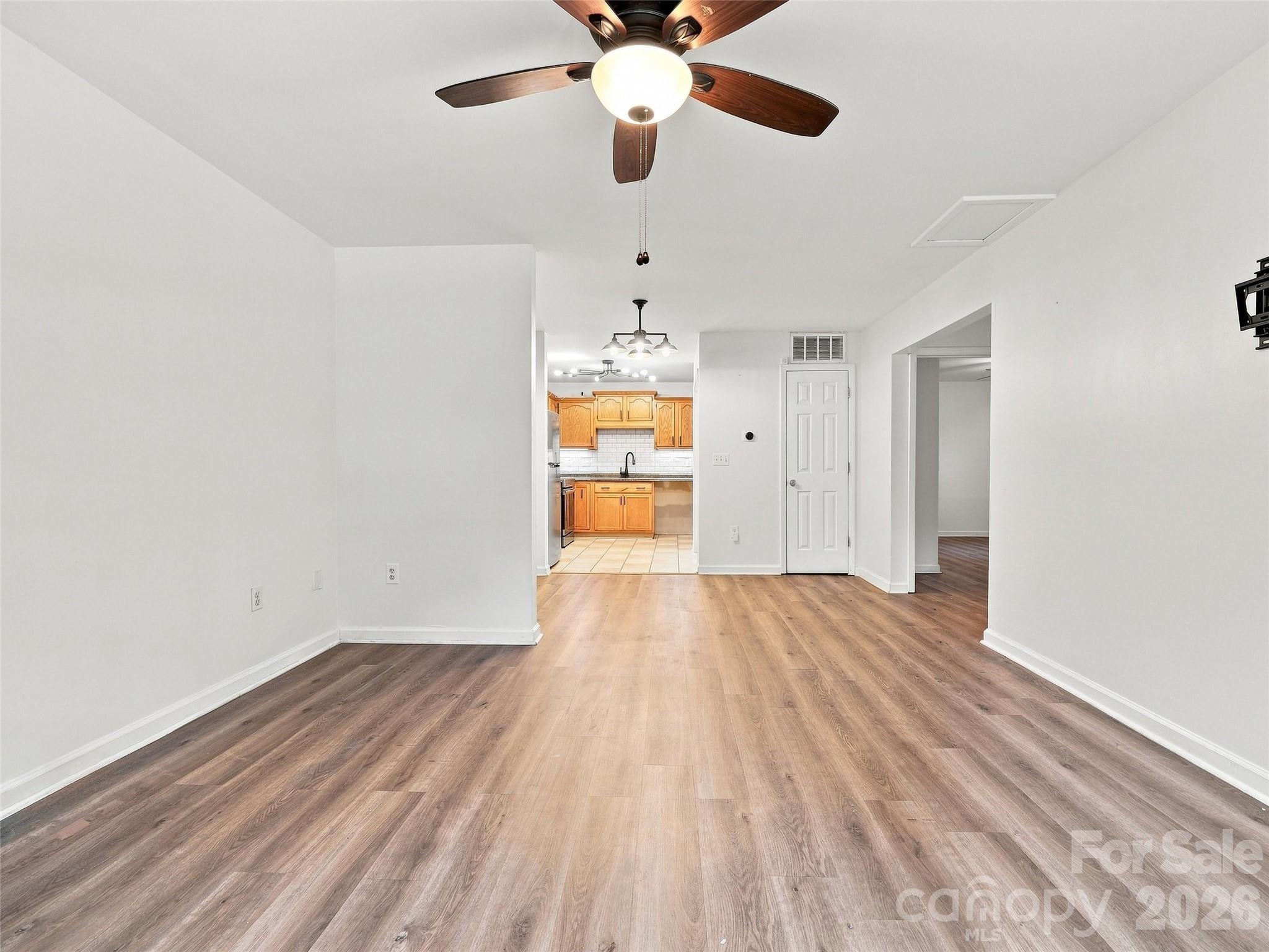 Condominium at 19 Krista Circle, Candler, photo 7 of 40
