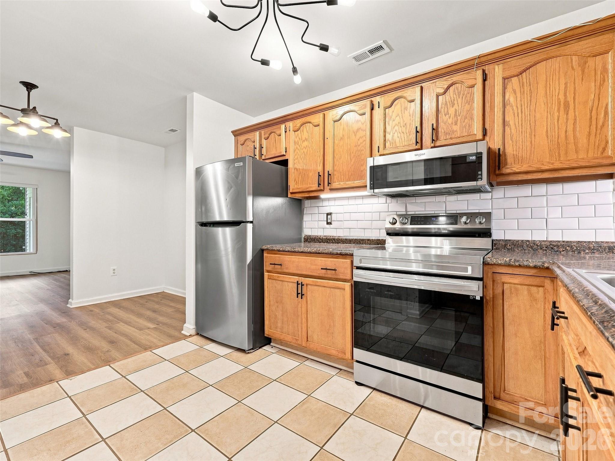 Condominium at 19 Krista Circle, Candler, photo 16 of 40