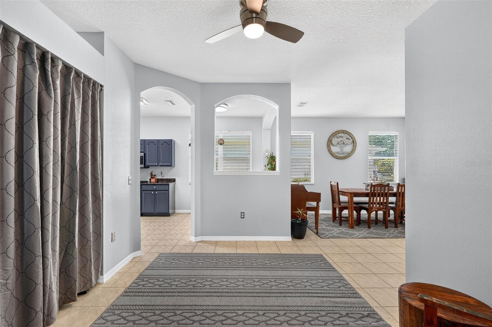 Single Family Residence at 6218 BLACKDRUM CT, BRADENTON, photo 4 of 65