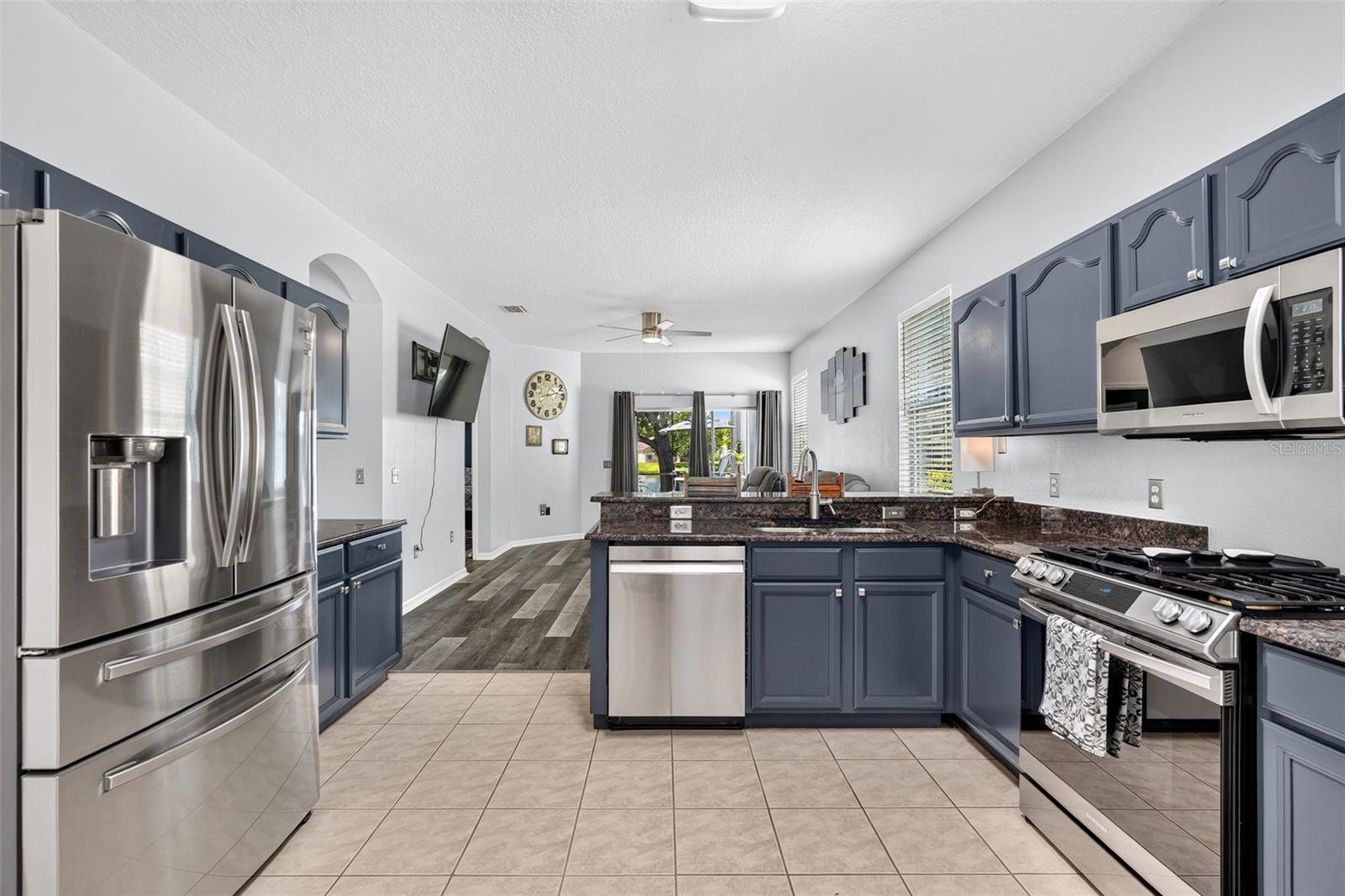 Single Family Residence at 6218 BLACKDRUM CT, BRADENTON, photo 18 of 65