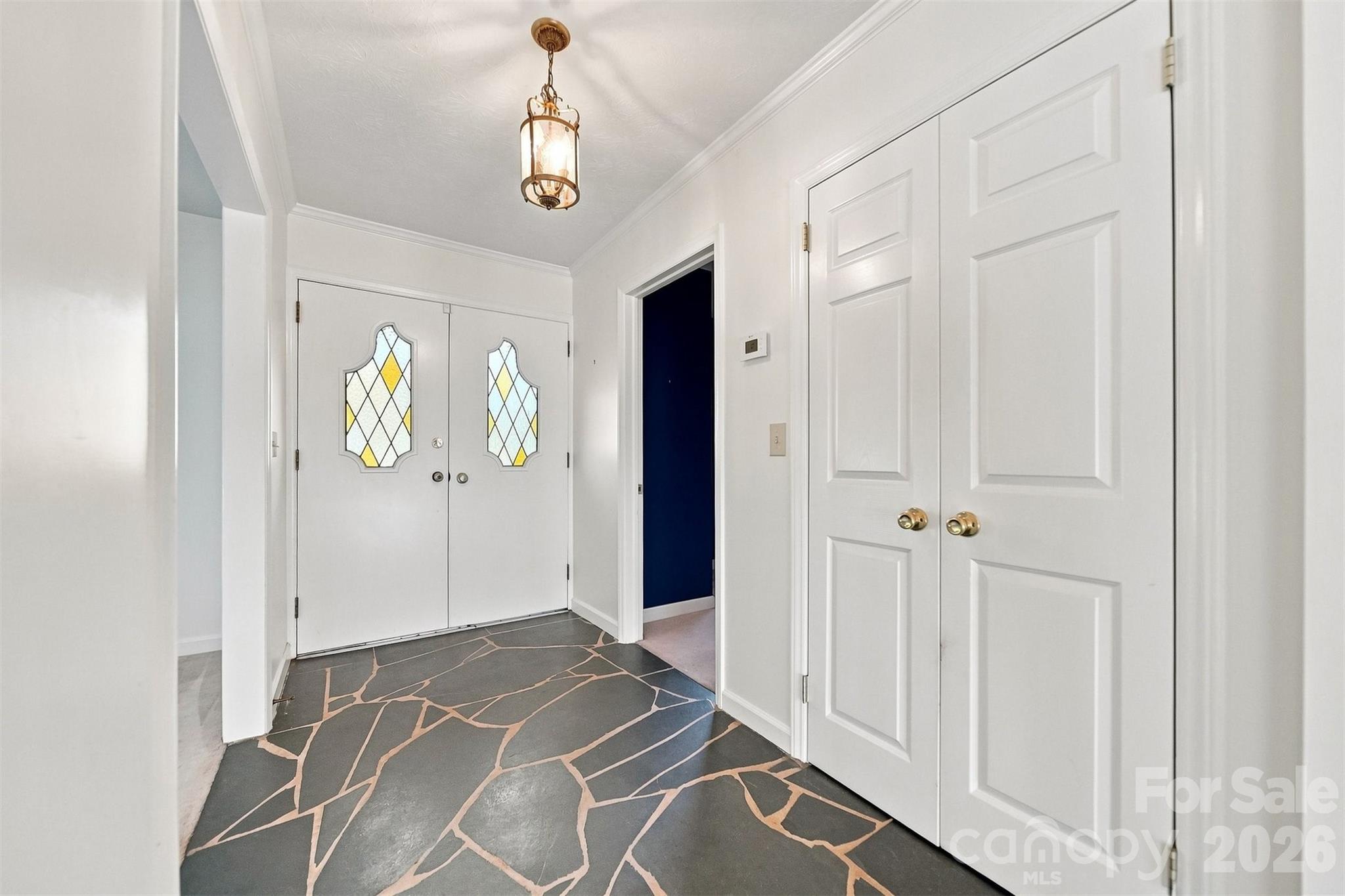 Single Family Residence at 2796 Lakeview Drive, Lenoir, photo 4 of 47