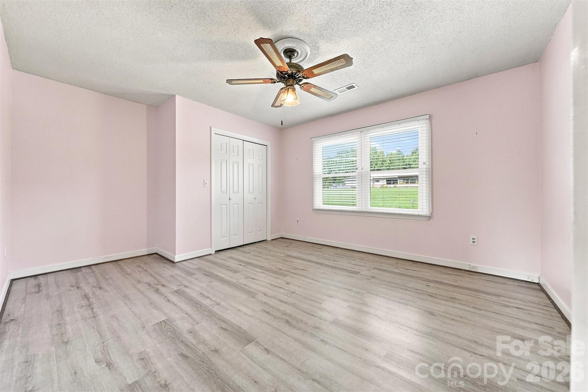 Single Family Residence at 2796 Lakeview Drive, Lenoir, photo 24 of 47