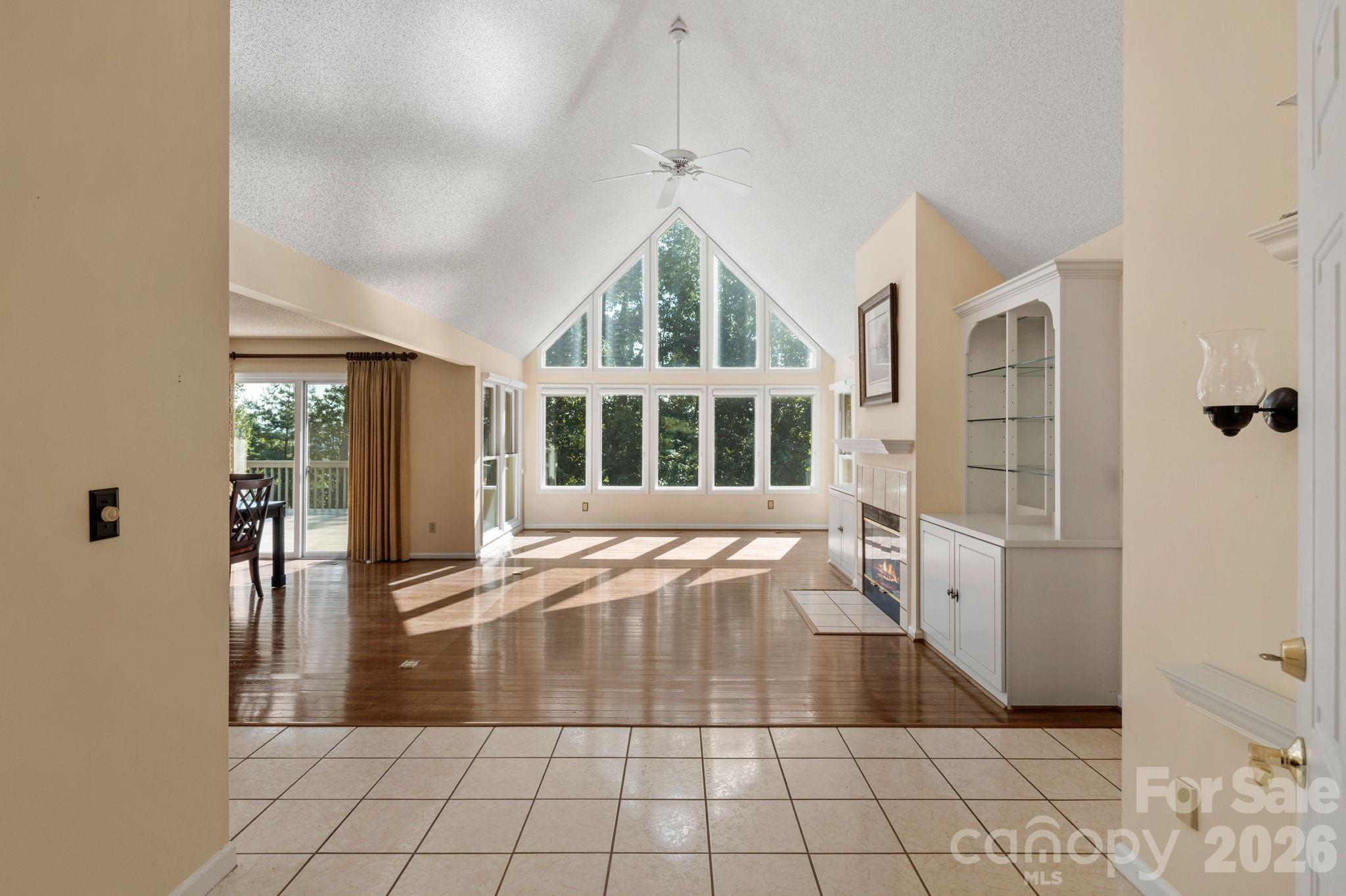 Condominium at 324 DAWNBROOK Drive, Flat Rock, photo 5 of 48