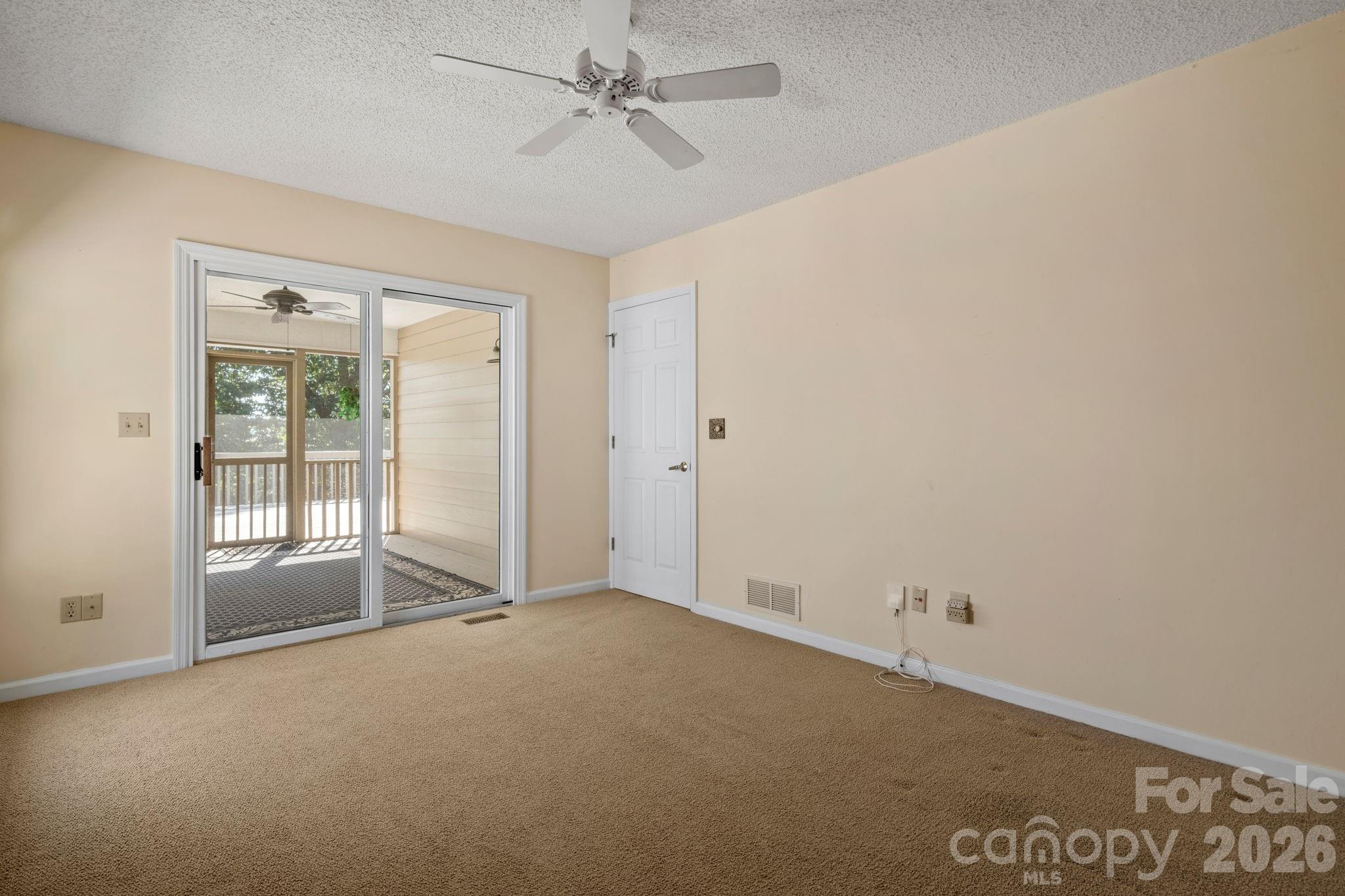 Condominium at 324 DAWNBROOK Drive, Flat Rock, photo 21 of 48