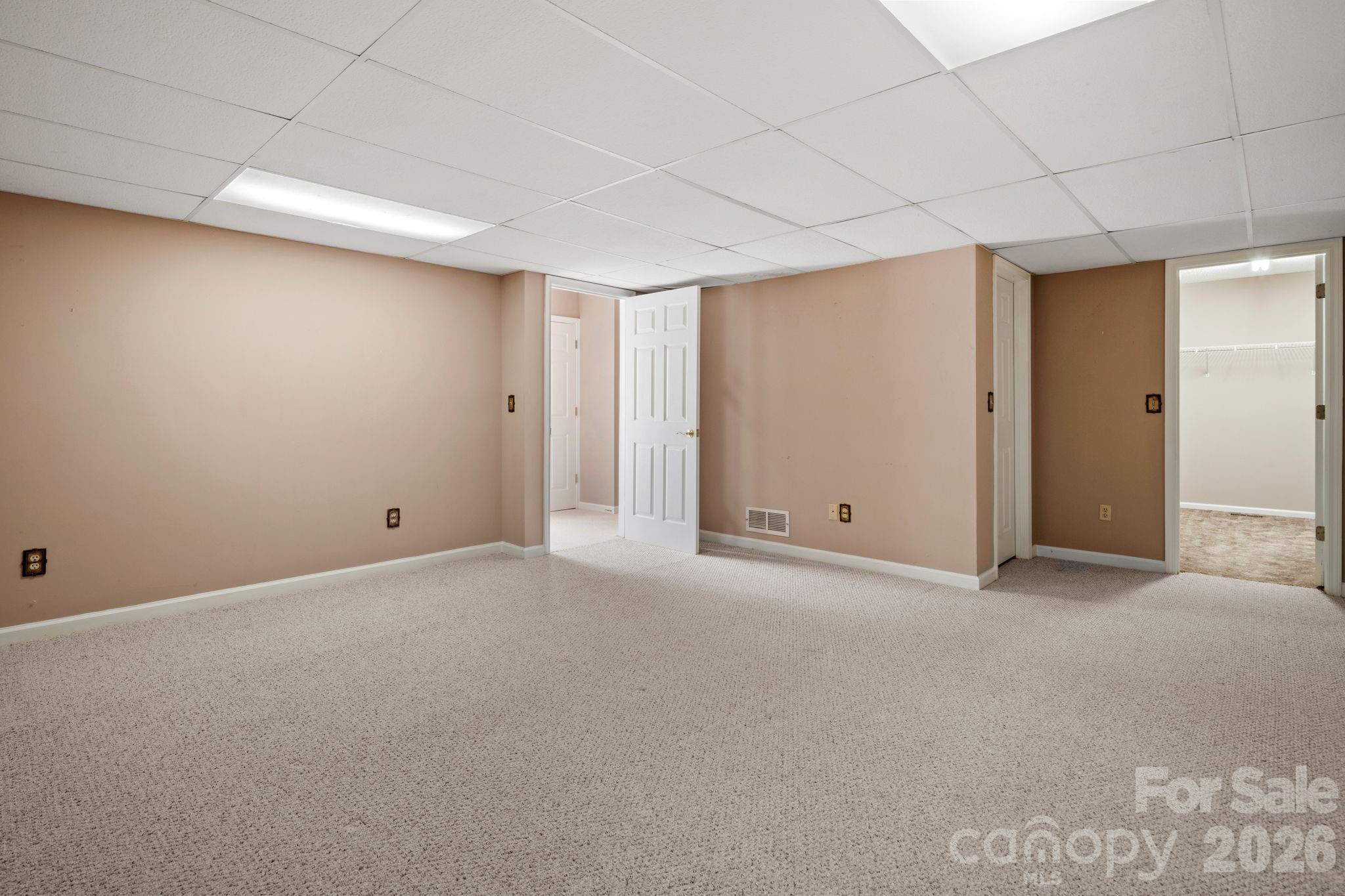 Condominium at 324 DAWNBROOK Drive, Flat Rock, photo 34 of 48