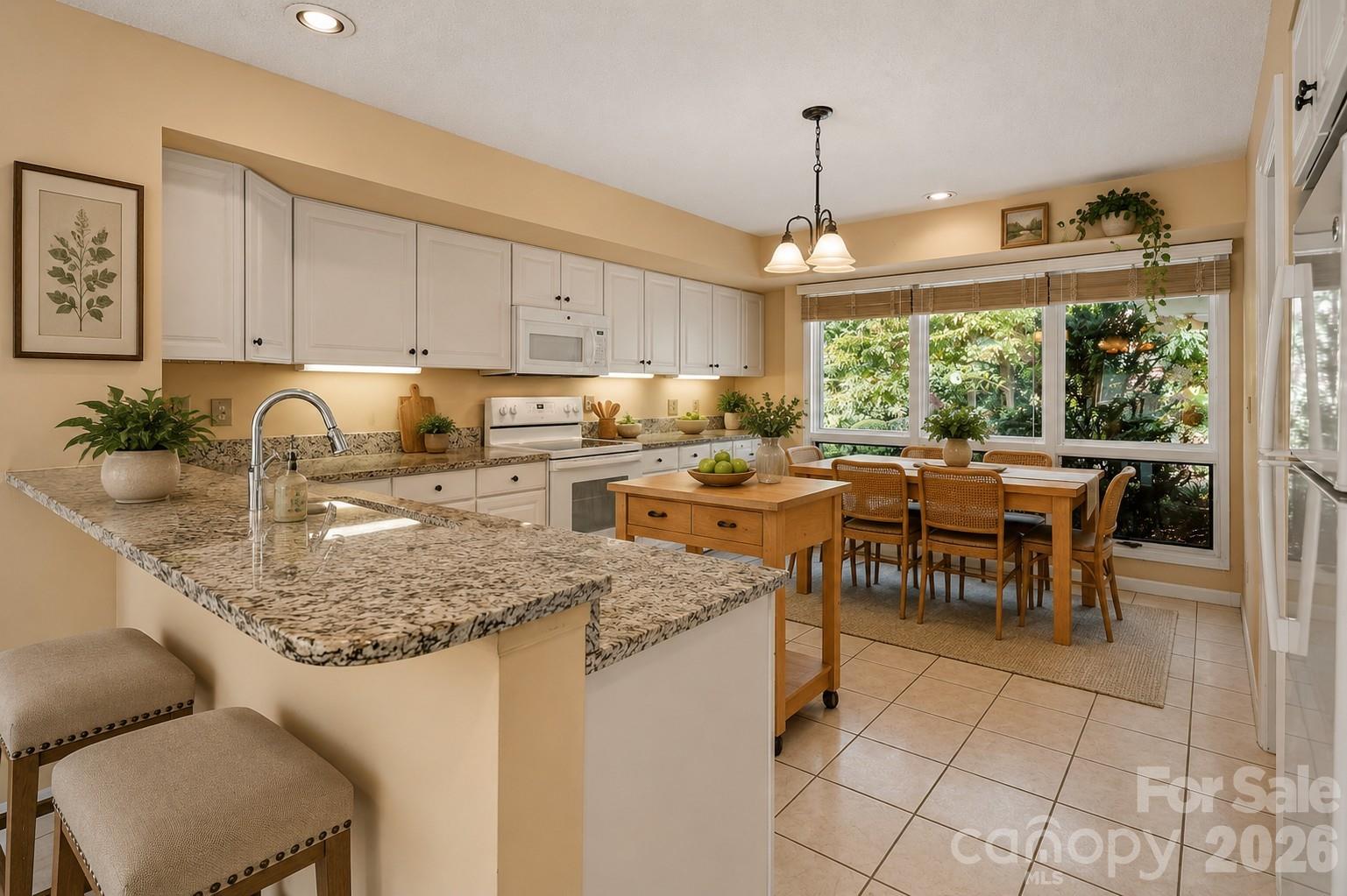 Chat GPT - 324 DAWNBROOK Drive, Flat Rock