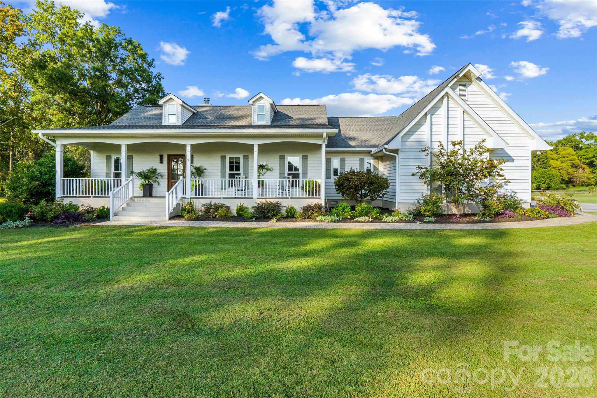 Single Family Residence at 2298 Willow Creek Road, Rock Hill, photo 3 of 48