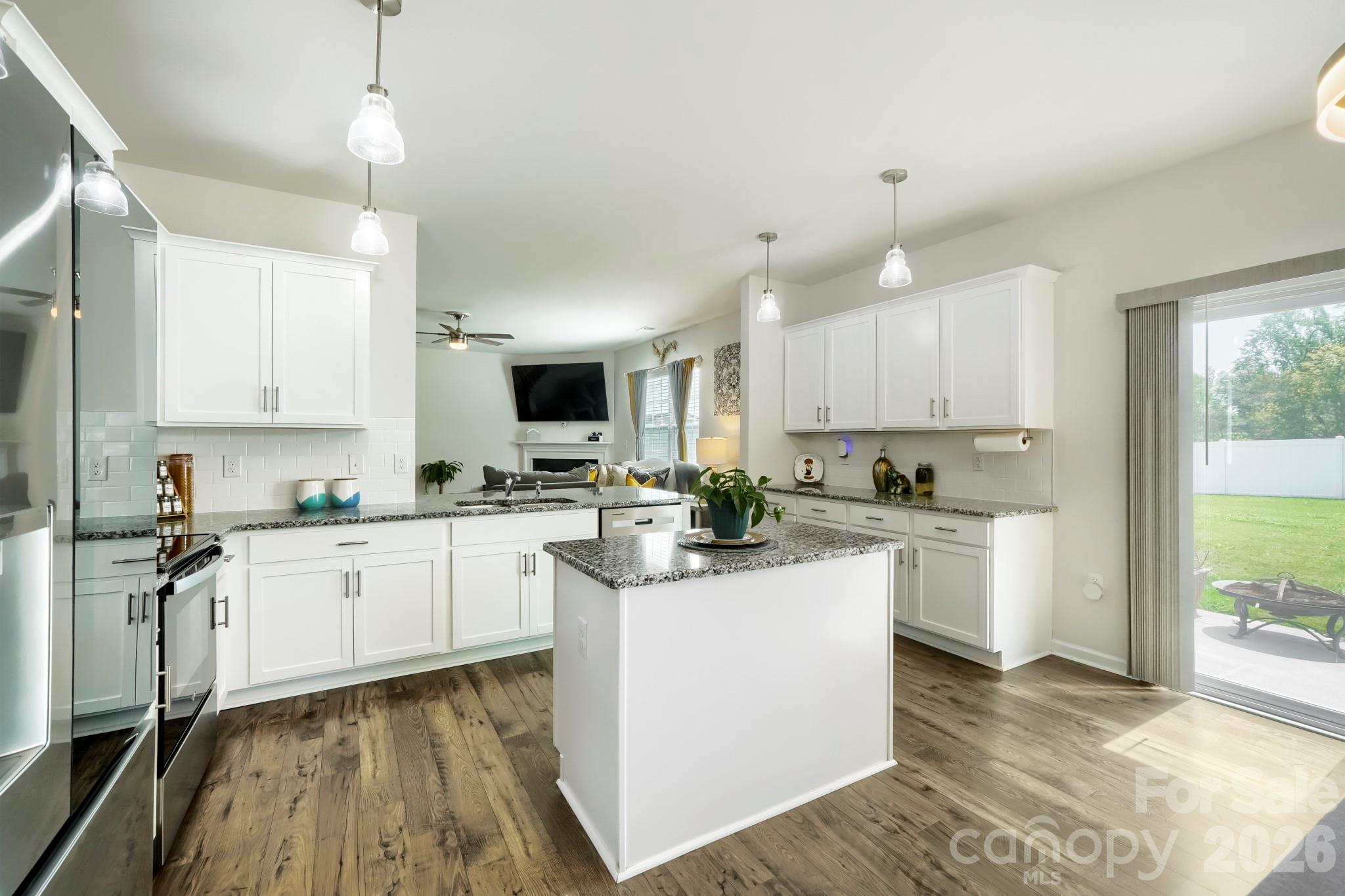 Single Family Residence at 226 Autumn Sage Drive, Locust, photo 6 of 27