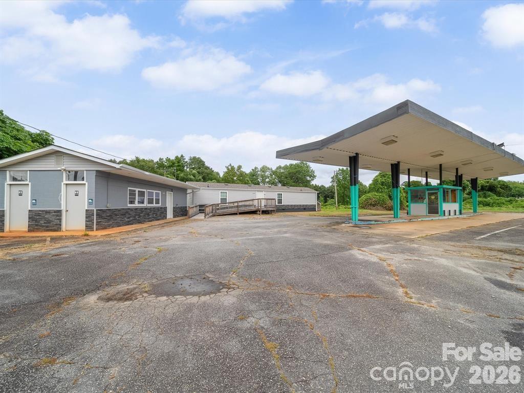 1168 W Main Street