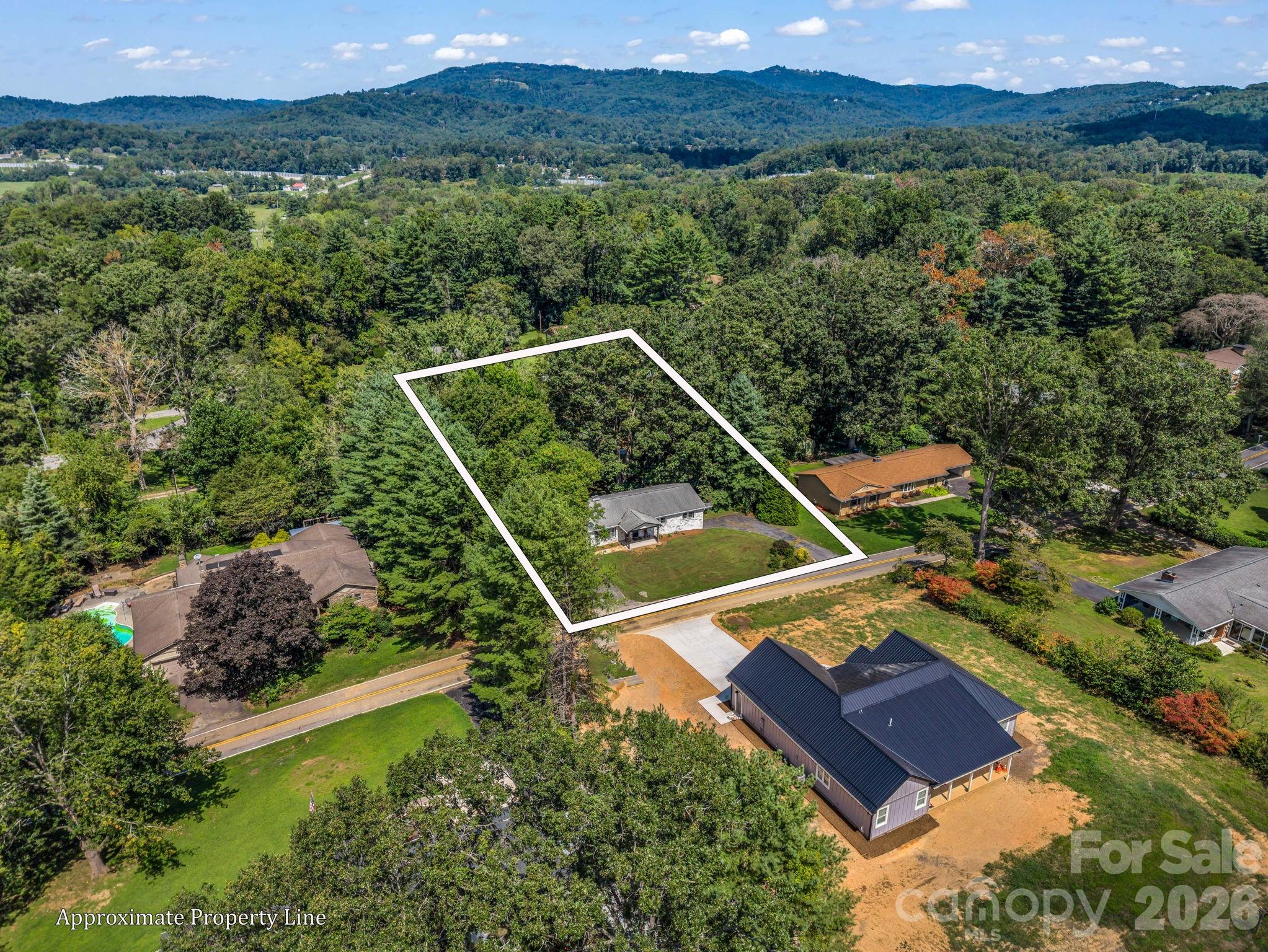 Single Family Residence at 3208 Florida Drive, Hendersonville, photo 29 of 32