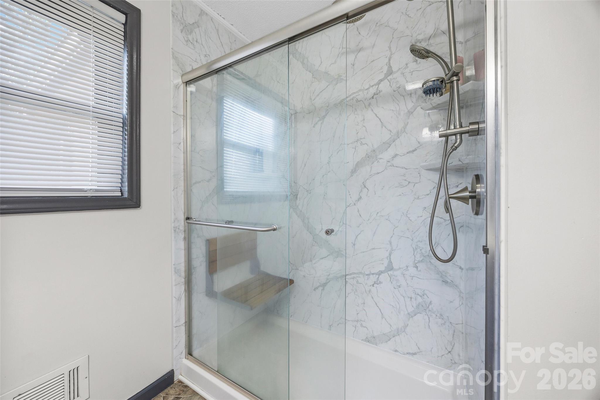 Full Bath - 2435 Lewiston Drive, Gastonia