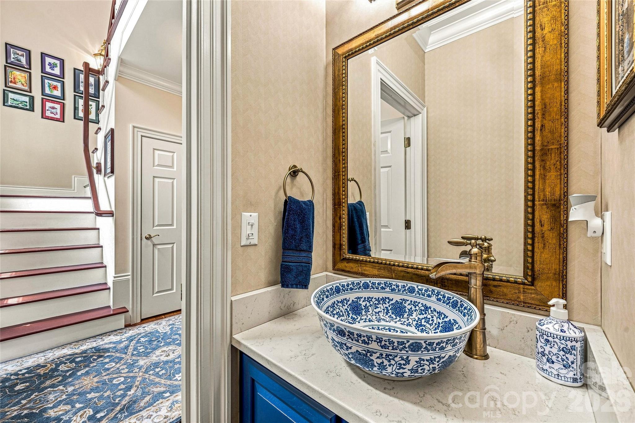 Single Family Residence at 11 Tiverton Lane, Asheville, photo 4 of 33