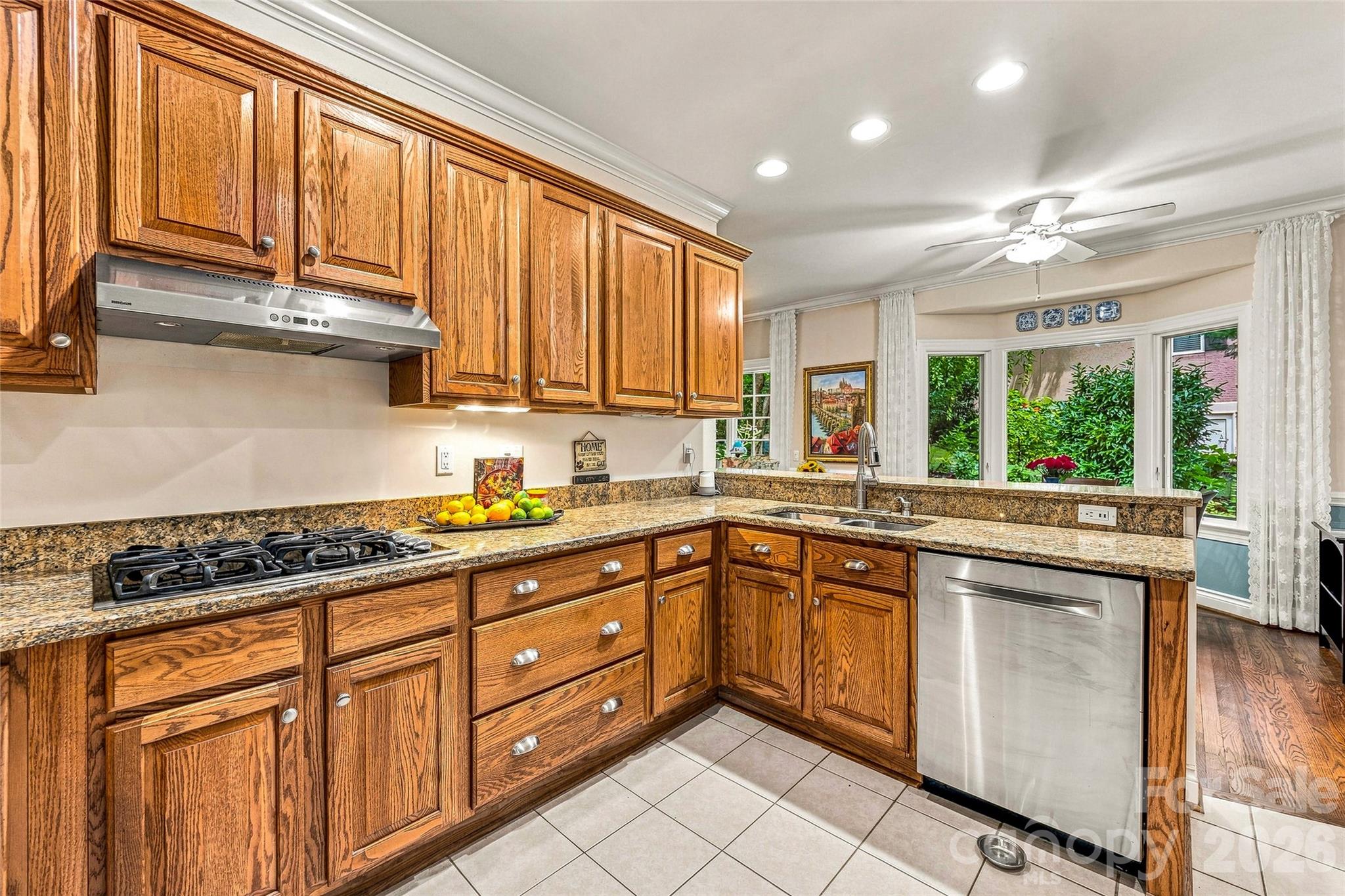 Single Family Residence at 11 Tiverton Lane, Asheville, photo 13 of 33