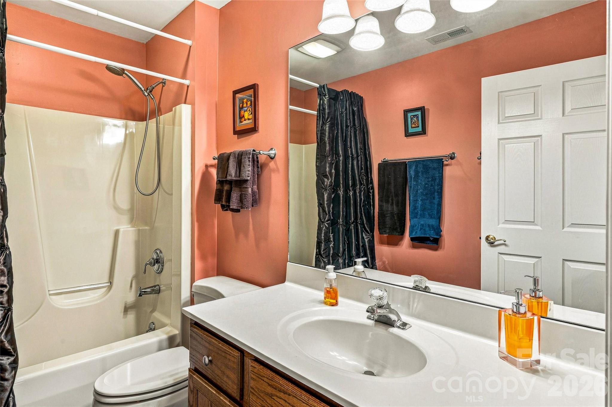 Single Family Residence at 11 Tiverton Lane, Asheville, photo 22 of 33